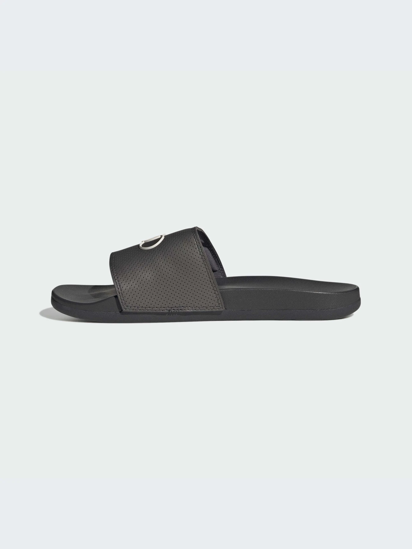 Шлёпанцы Adidas Adilette модель KI6084-KZ Шлёпанцы Adidas Adilette модель KI6084-KZ Фото