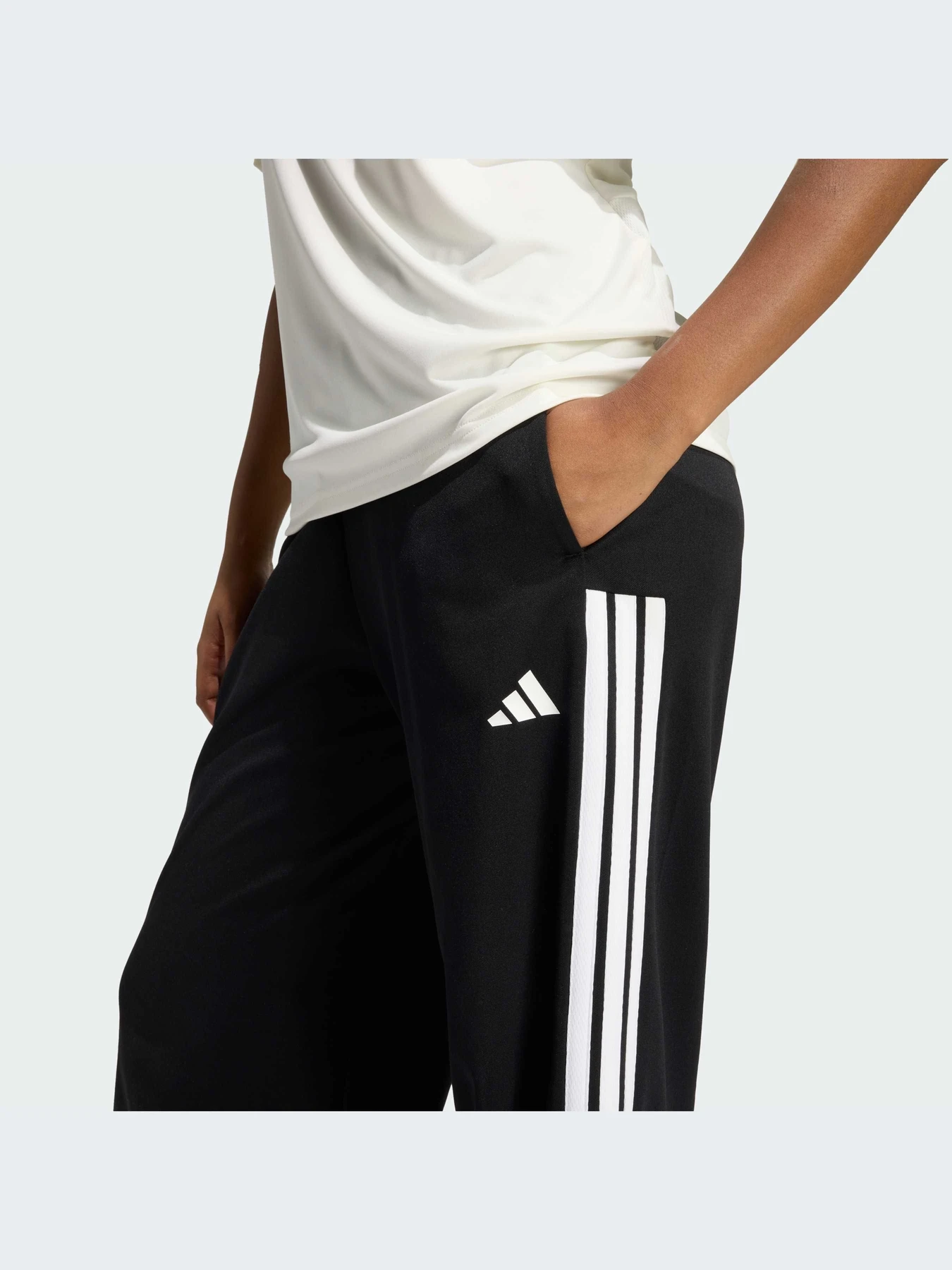 Брюки Adidas Tiro модель KD4299-KZ Брюки Adidas Tiro модель KD4299-KZ Фото
