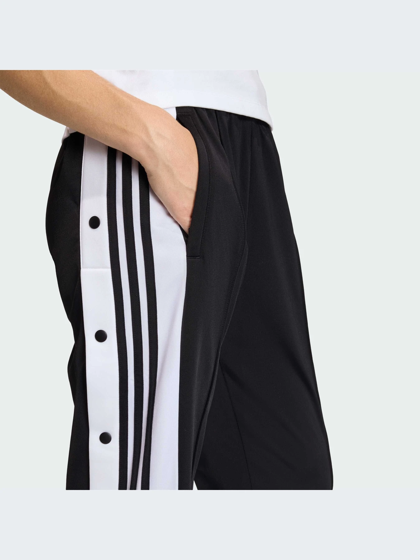 Брюки Adidas Adicolor модель KD2932-KZ Брюки Adidas Adicolor модель KD2932-KZ Фото