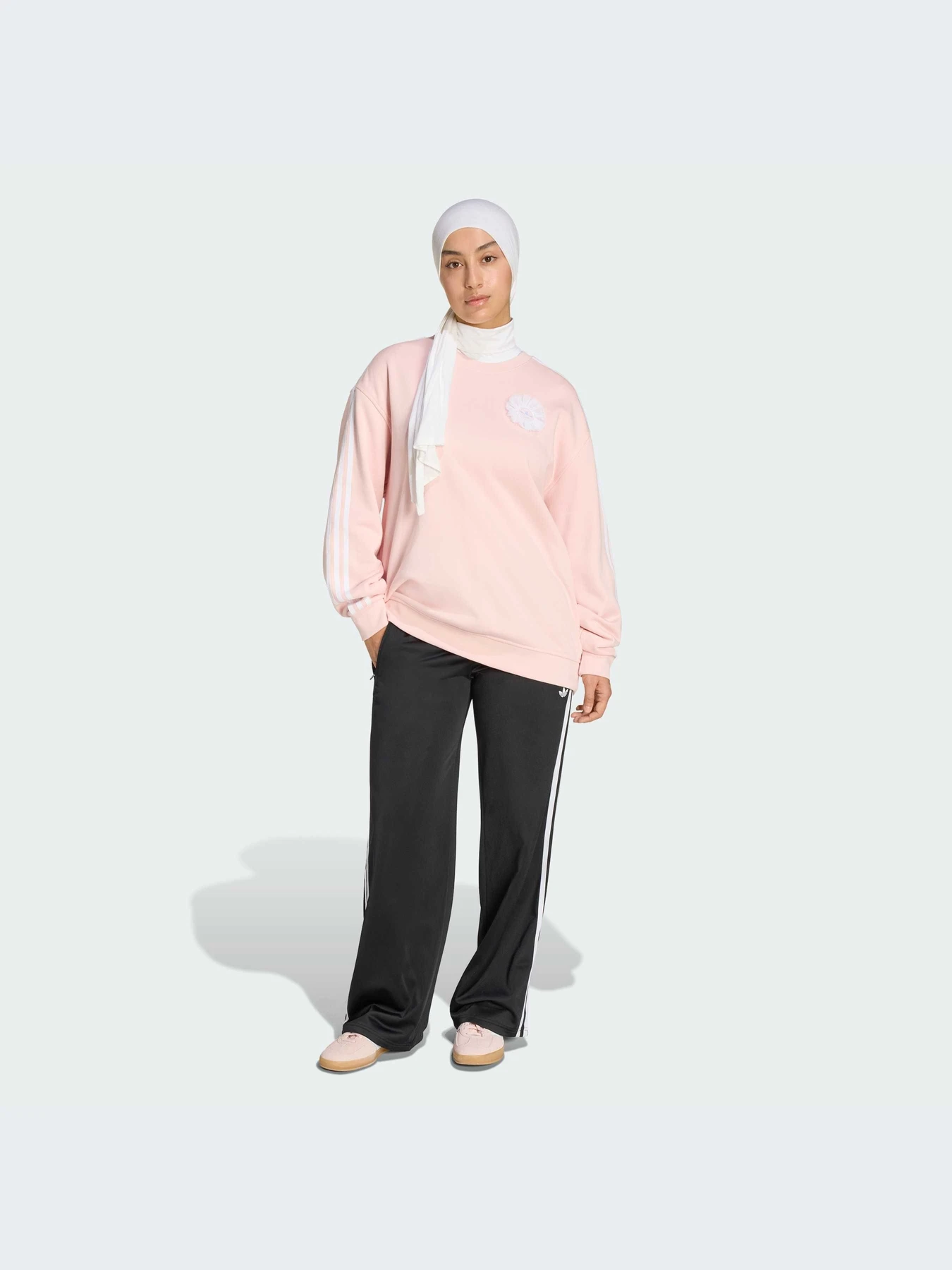 Худи и свитшоты Adidas модель KS6471-KZ Худи и свитшоты Adidas модель KS6471-KZ Фото