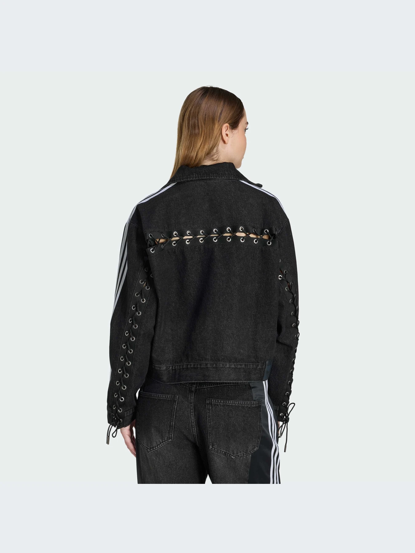 Куртки и дубленки Adidas модель KS1394-KZ Куртки и дубленки Adidas модель KS1394-KZ Фото
