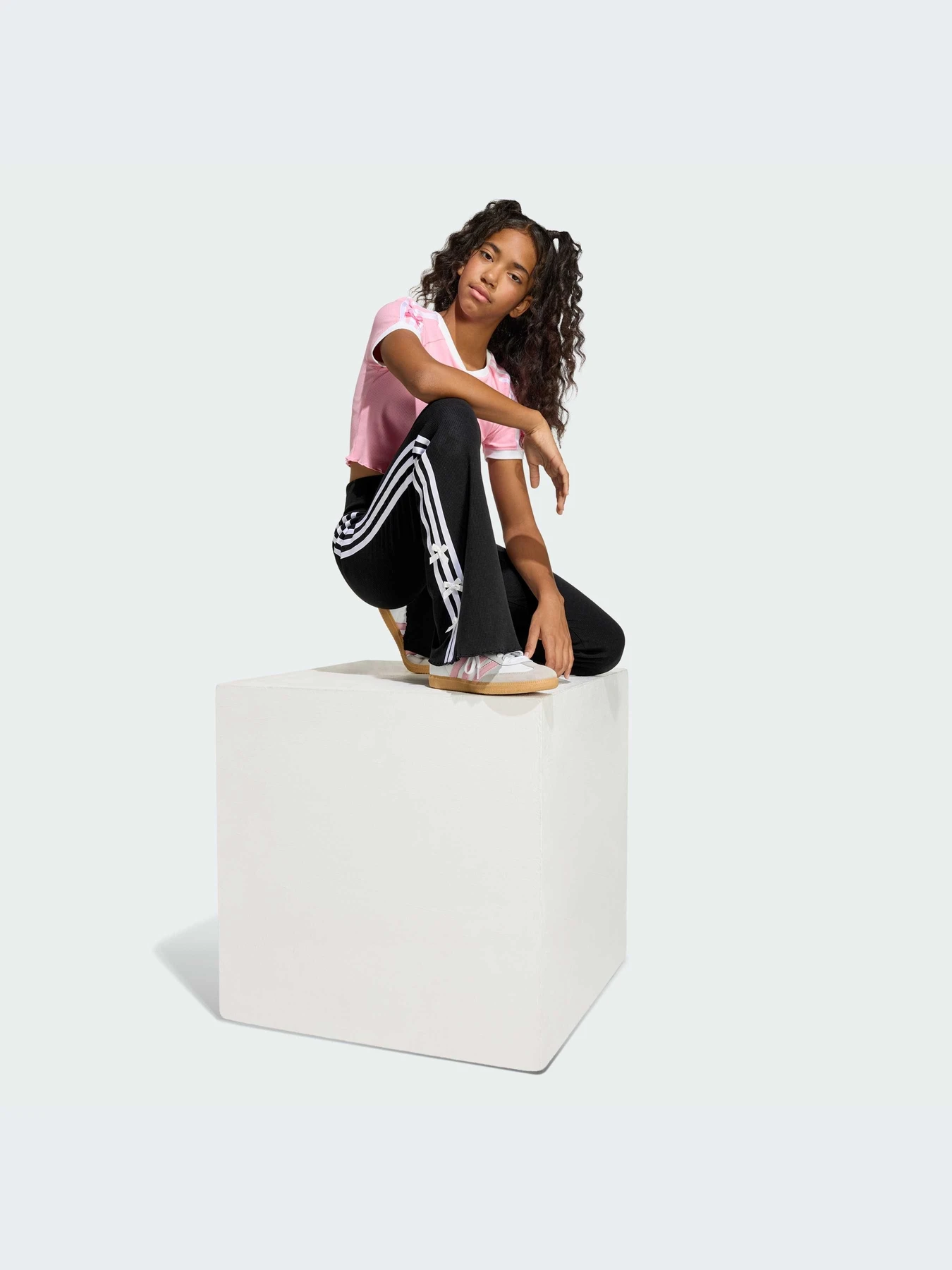 Брюки Adidas модель KE2743-KZ Брюки Adidas модель KE2743-KZ Фото