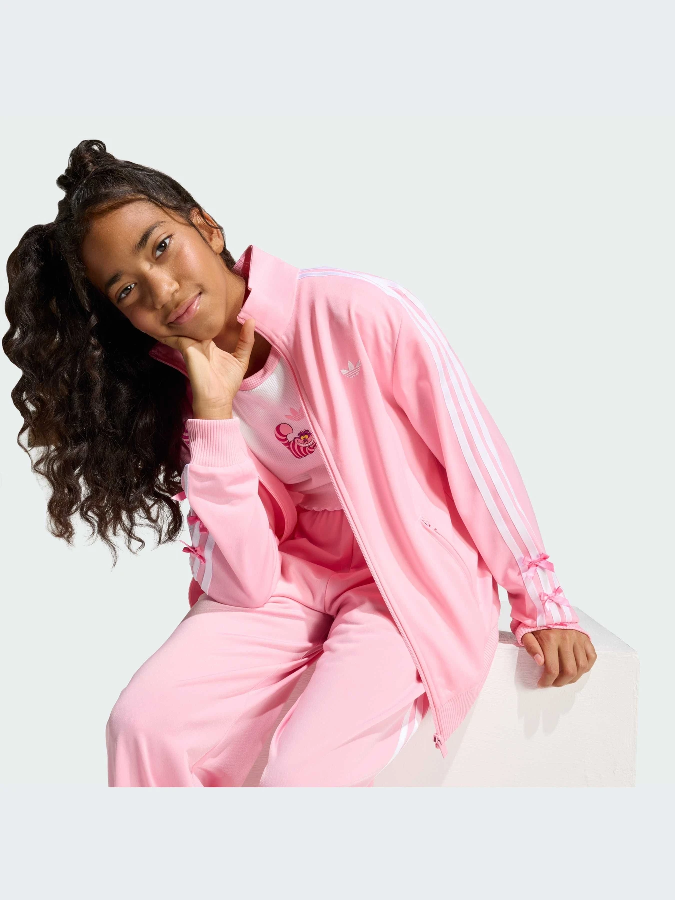 Худи и свитшоты Adidas модель KE2740-KZ Худи и свитшоты Adidas модель KE2740-KZ Фото