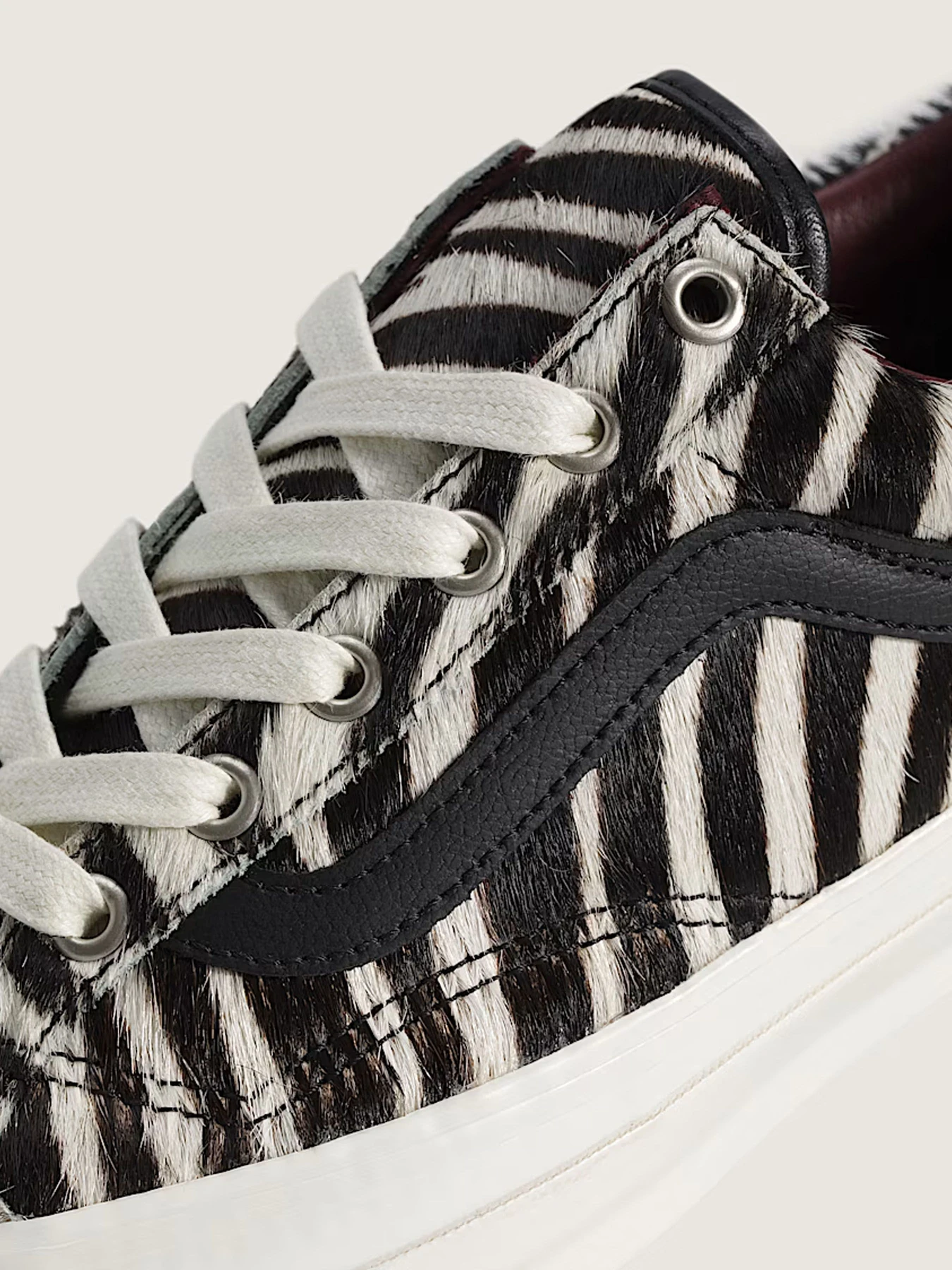 Кеды Vans модель VN000EHDZBR1 Кеды Vans модель VN000EHDZBR1 Фото