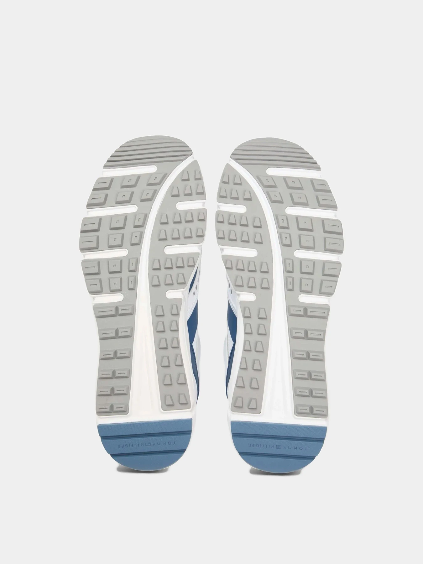 Кроссовки Tommy Hilfiger модель FM0FM05843-YBS Кроссовки Tommy Hilfiger модель FM0FM05843-YBS Фото
