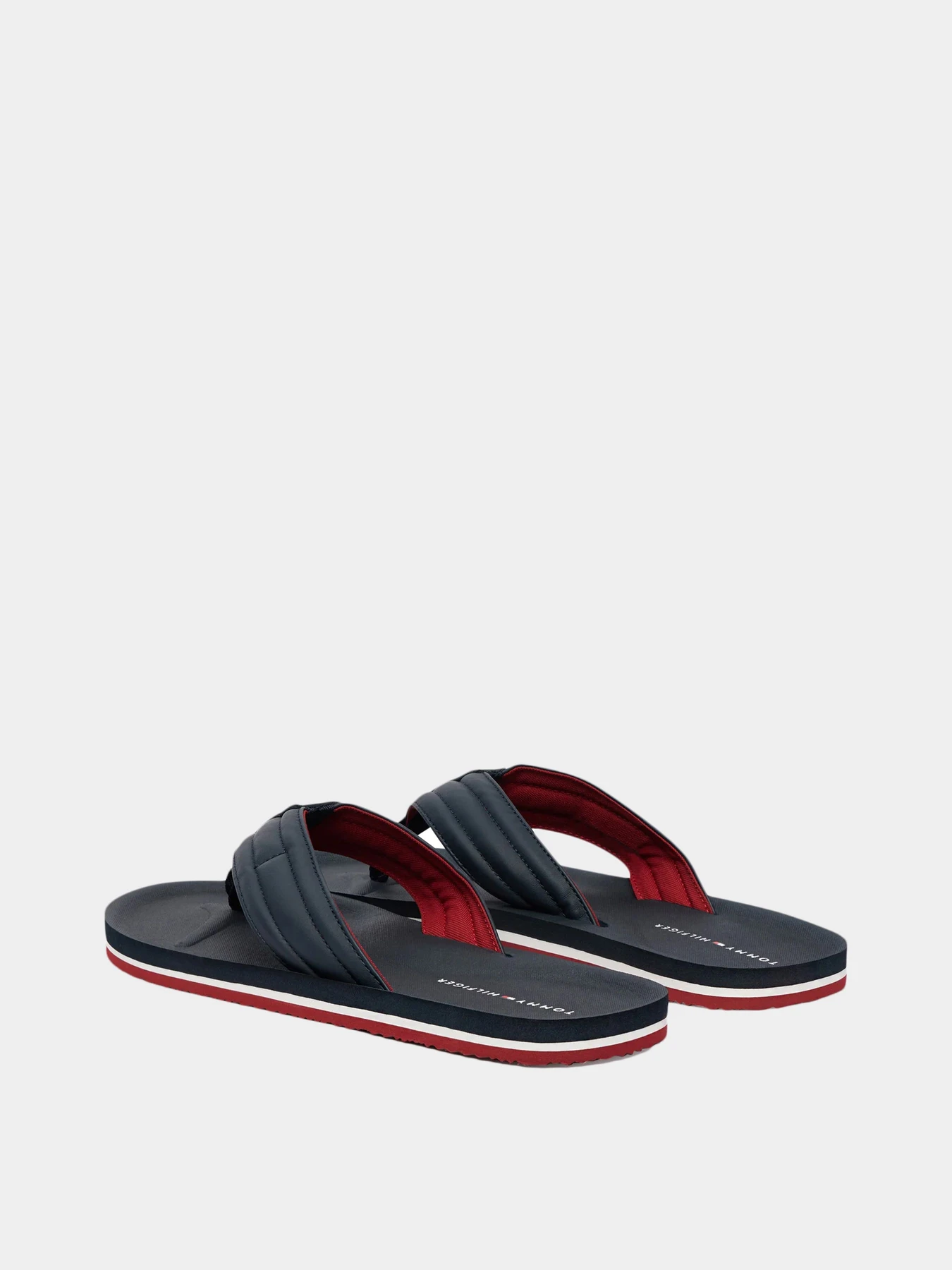 Шлёпанцы Tommy Hilfiger модель FM0FM05801-DW5 Шлёпанцы Tommy Hilfiger модель FM0FM05801-DW5 Фото