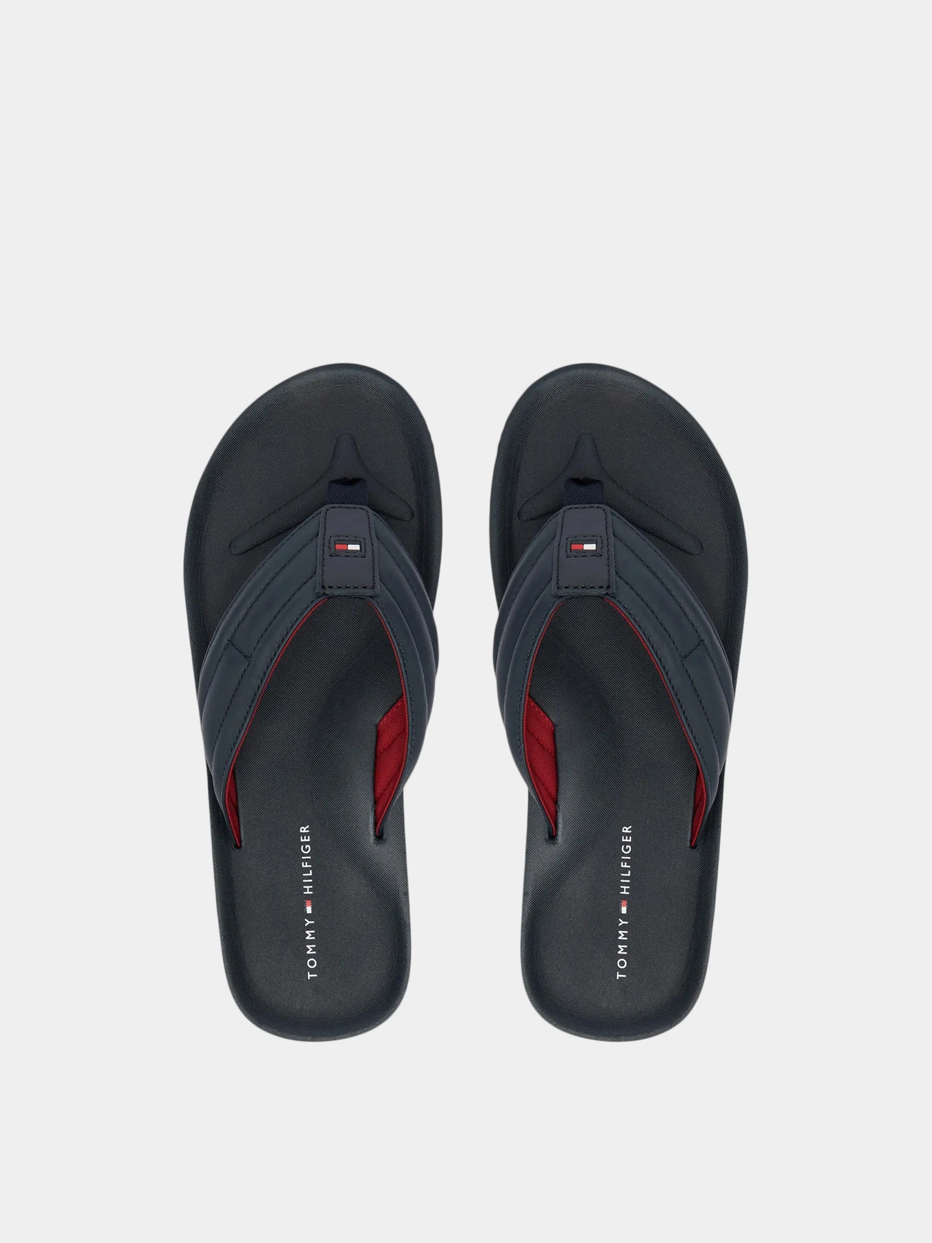 Шлёпанцы Tommy Hilfiger модель FM0FM05801-DW5 Шлёпанцы Tommy Hilfiger модель FM0FM05801-DW5 Фото