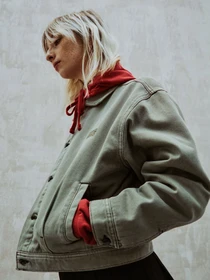 Куртки и дубленки Vans модель VN000T6YFSG1 Фото