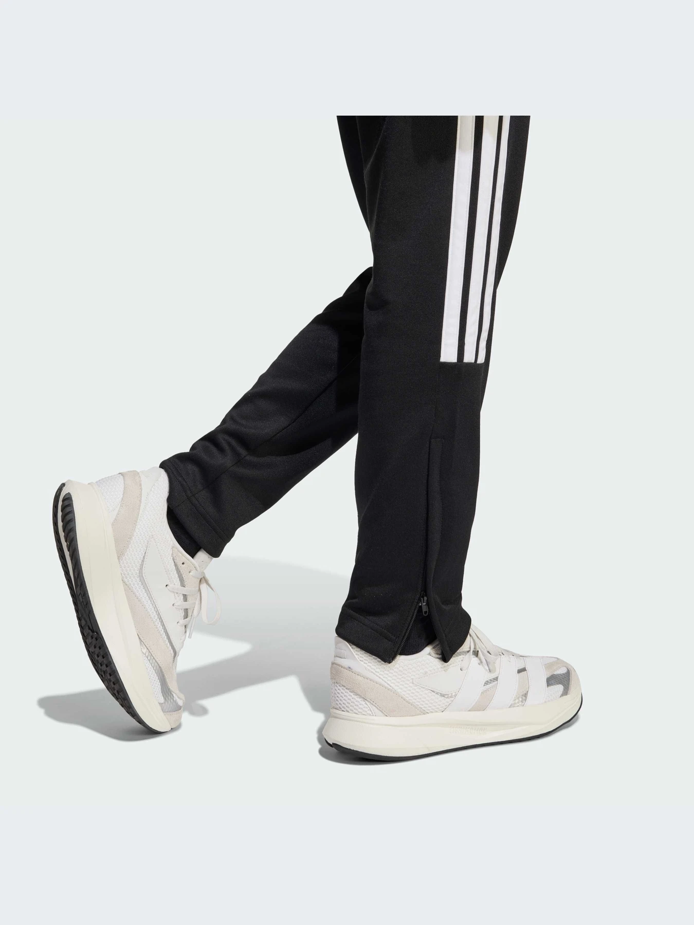 Брюки Adidas Tiro модель JI6173-KZ Брюки Adidas Tiro модель JI6173-KZ Фото