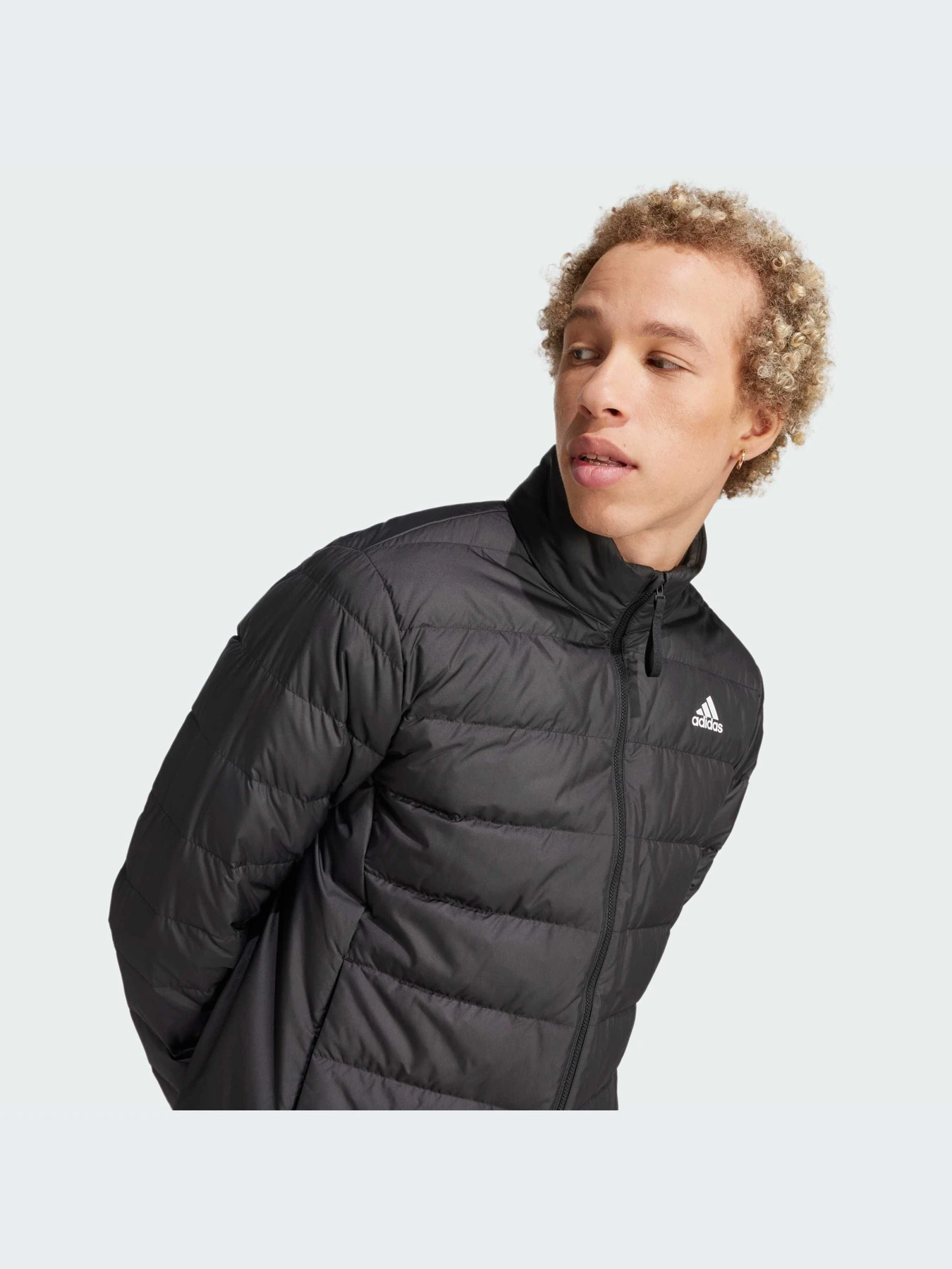 Куртки и дубленки Adidas модель JN4342-KZ Куртки и дубленки Adidas модель JN4342-KZ Фото