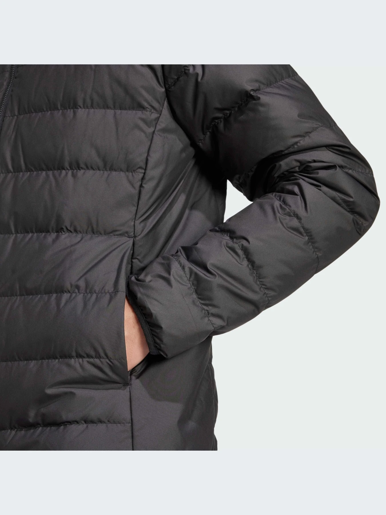 Куртки и дубленки Adidas модель JN4342-KZ Куртки и дубленки Adidas модель JN4342-KZ Фото