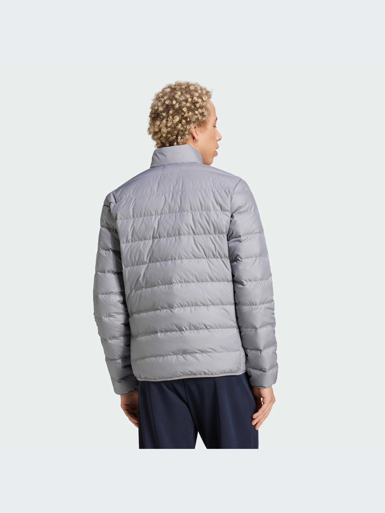 Куртки и дубленки Adidas модель JN4340-KZ Куртки и дубленки Adidas модель JN4340-KZ Фото