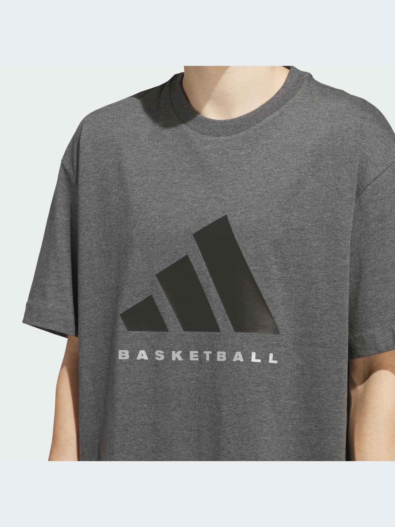 Футболки и поло Adidas модель JN3971-KZ Футболки и поло Adidas модель JN3971-KZ Фото