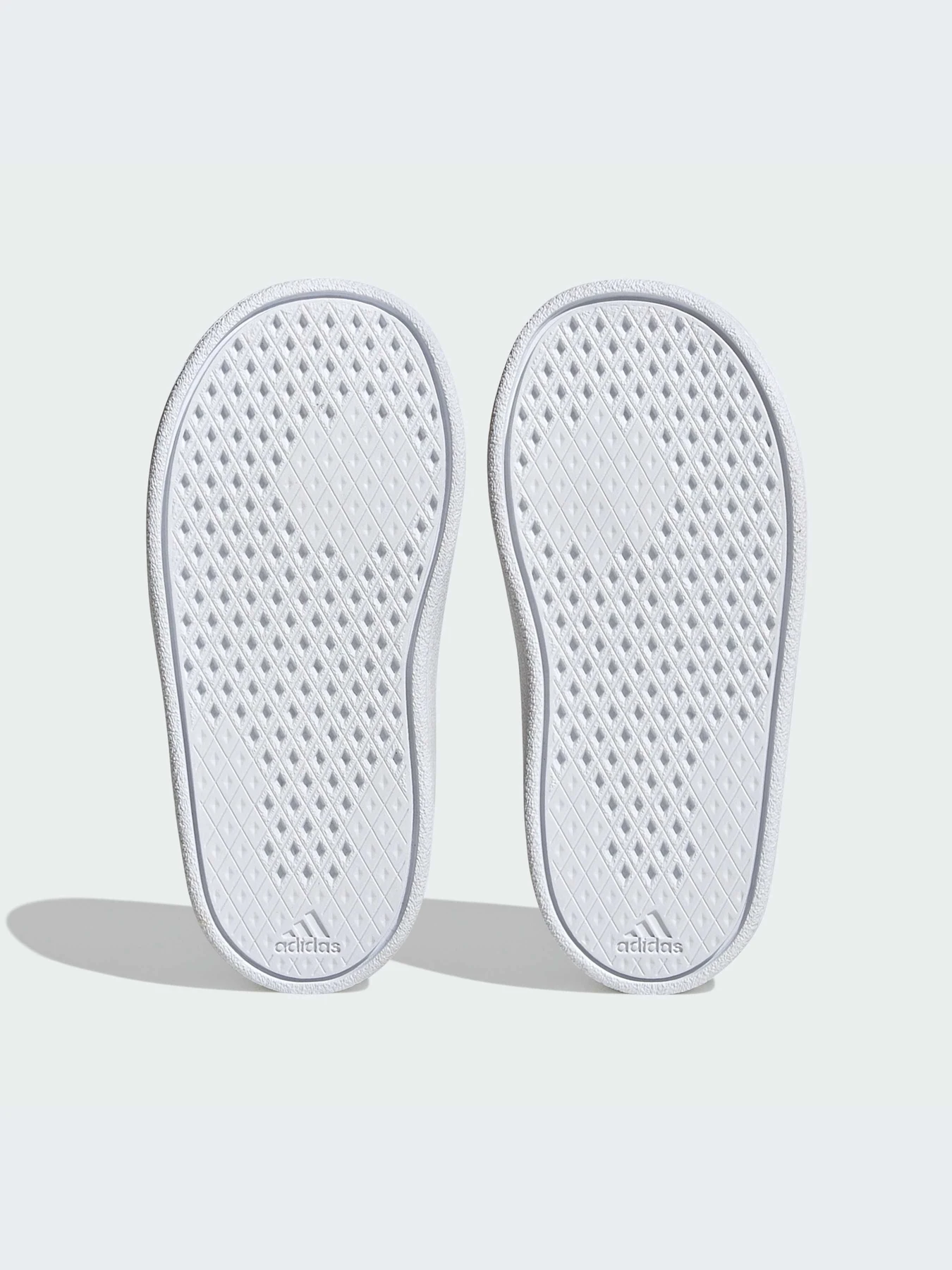 Кроссовки Adidas модель IG9804-KZ Кроссовки Adidas модель IG9804-KZ Фото