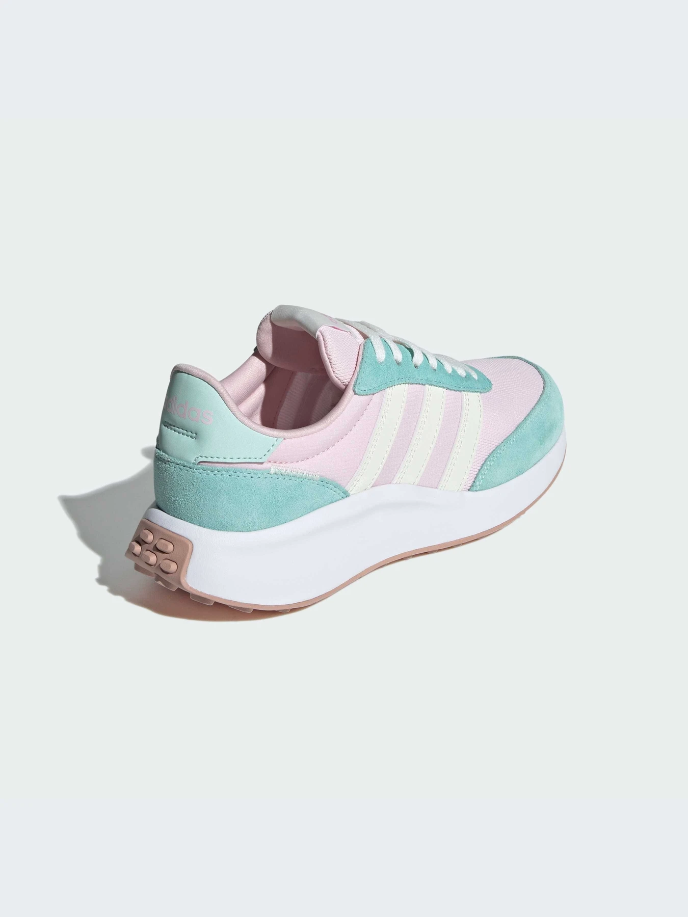 Кроссовки Adidas модель IG6413-KZ Кроссовки Adidas модель IG6413-KZ Фото
