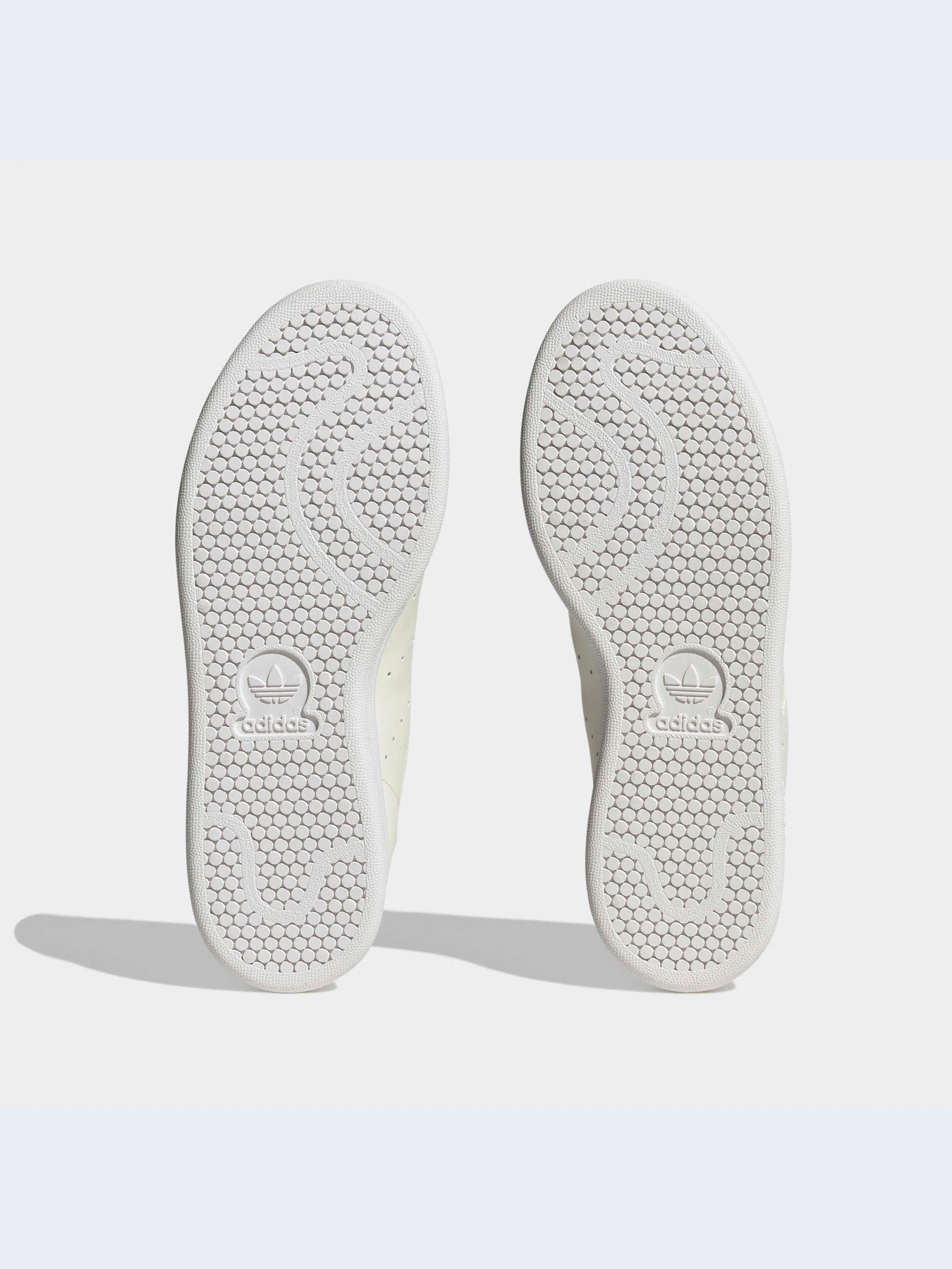 Кроссовки Adidas Stan Smith модель HQ6653-KZ Кроссовки Adidas Stan Smith модель HQ6653-KZ Фото