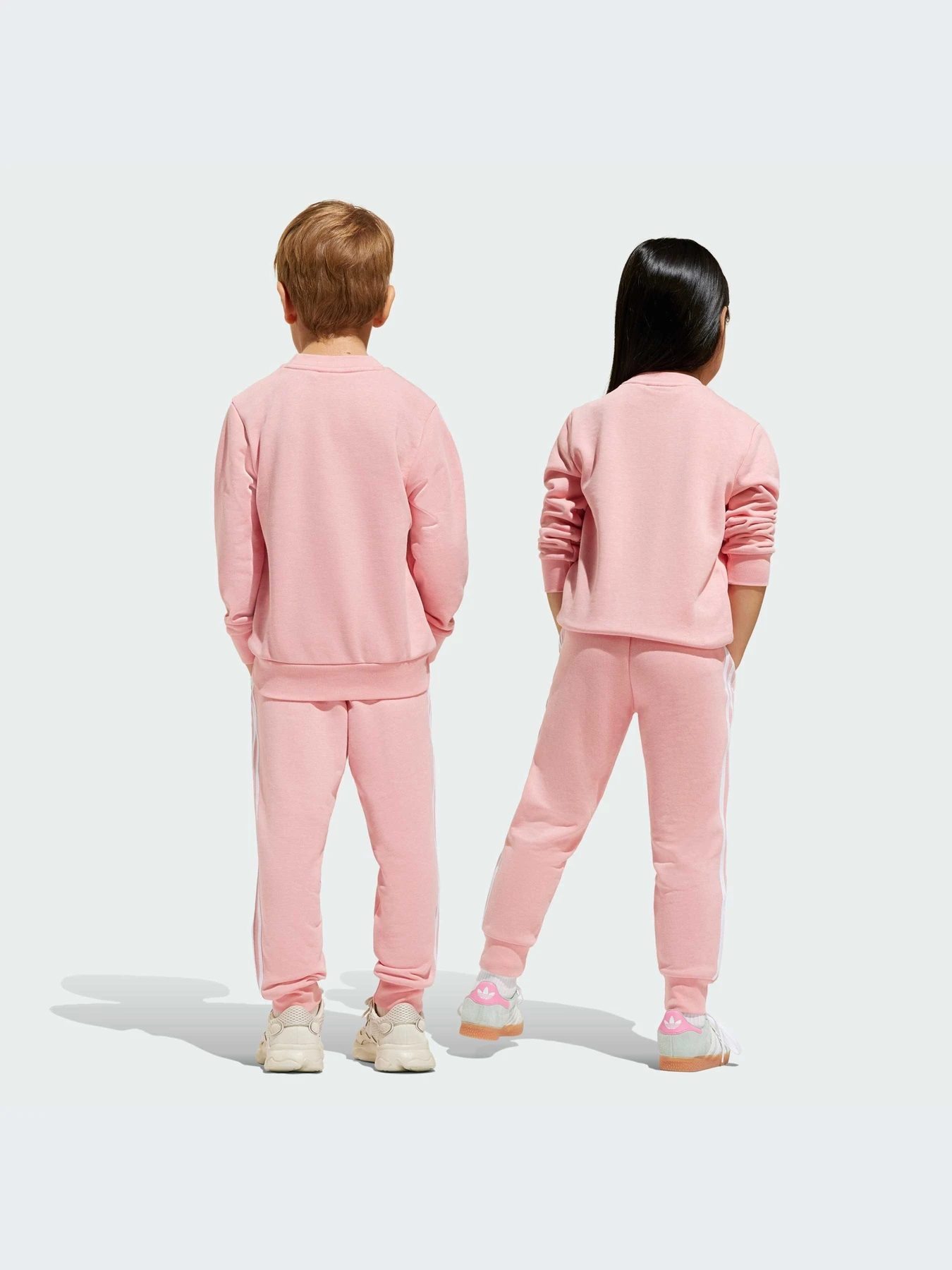 Костюмы Adidas Adicolor модель JC6613-KZ Костюмы Adidas Adicolor модель JC6613-KZ Фото