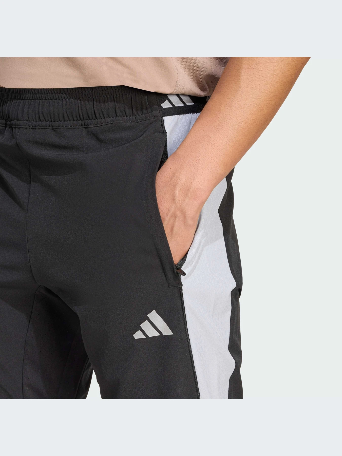 Брюки Adidas модель JY3550-KZ Брюки Adidas модель JY3550-KZ Фото