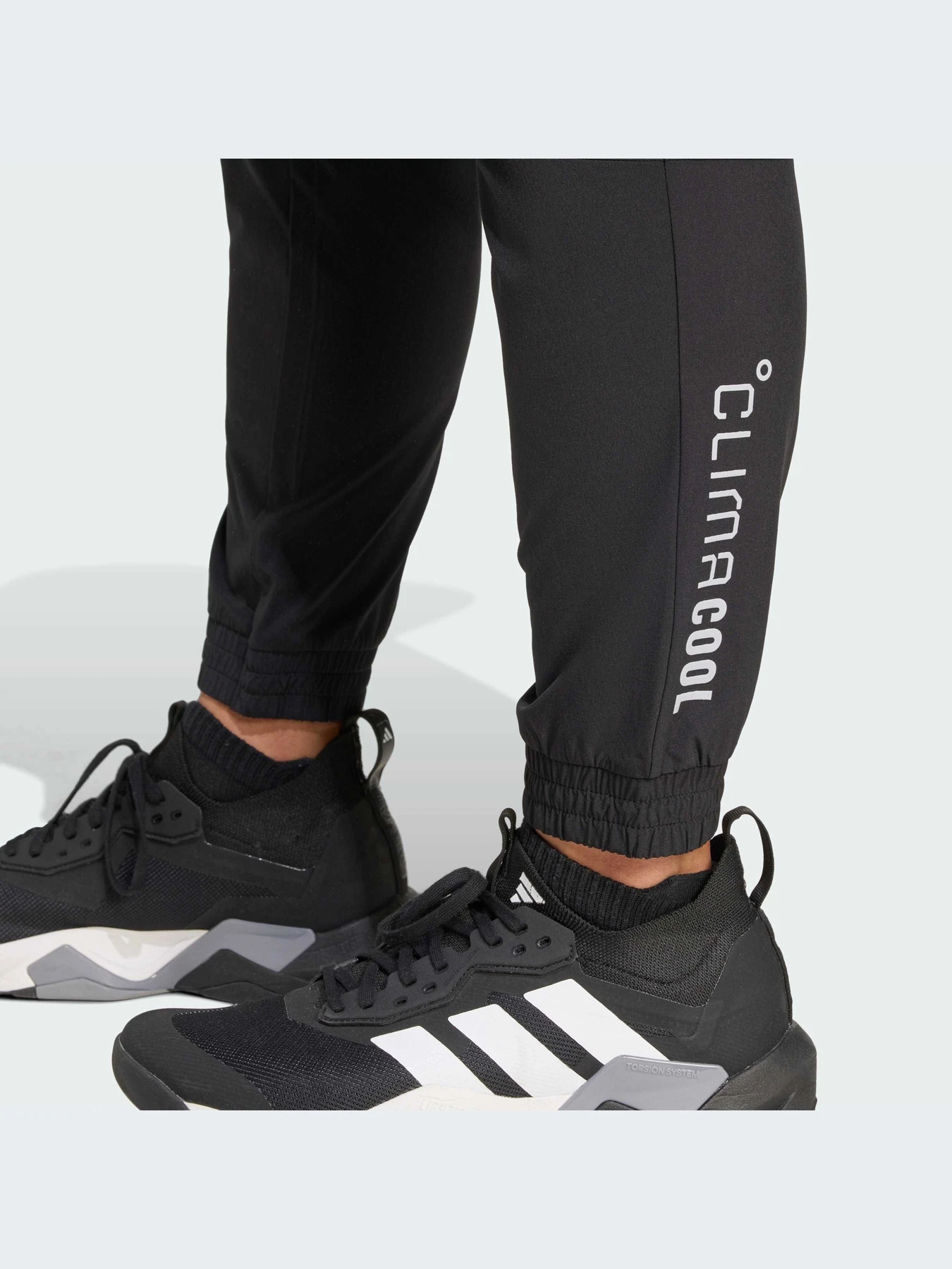 Брюки Adidas модель JY3550-KZ Брюки Adidas модель JY3550-KZ Фото