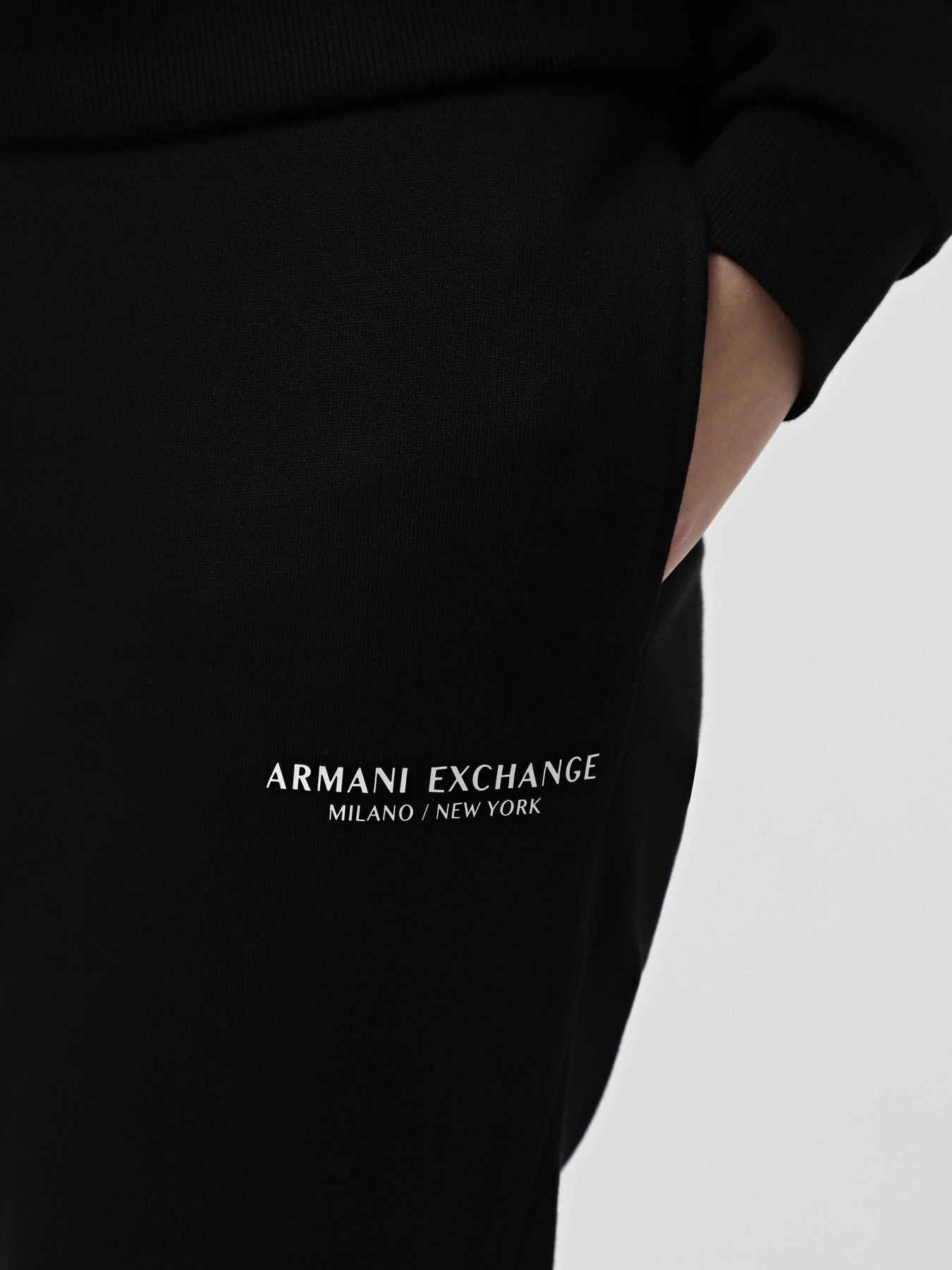 Брюки Armani Exchange модель XW001454-AF10830-UC001 Брюки Armani Exchange модель XW001454-AF10830-UC001 Фото