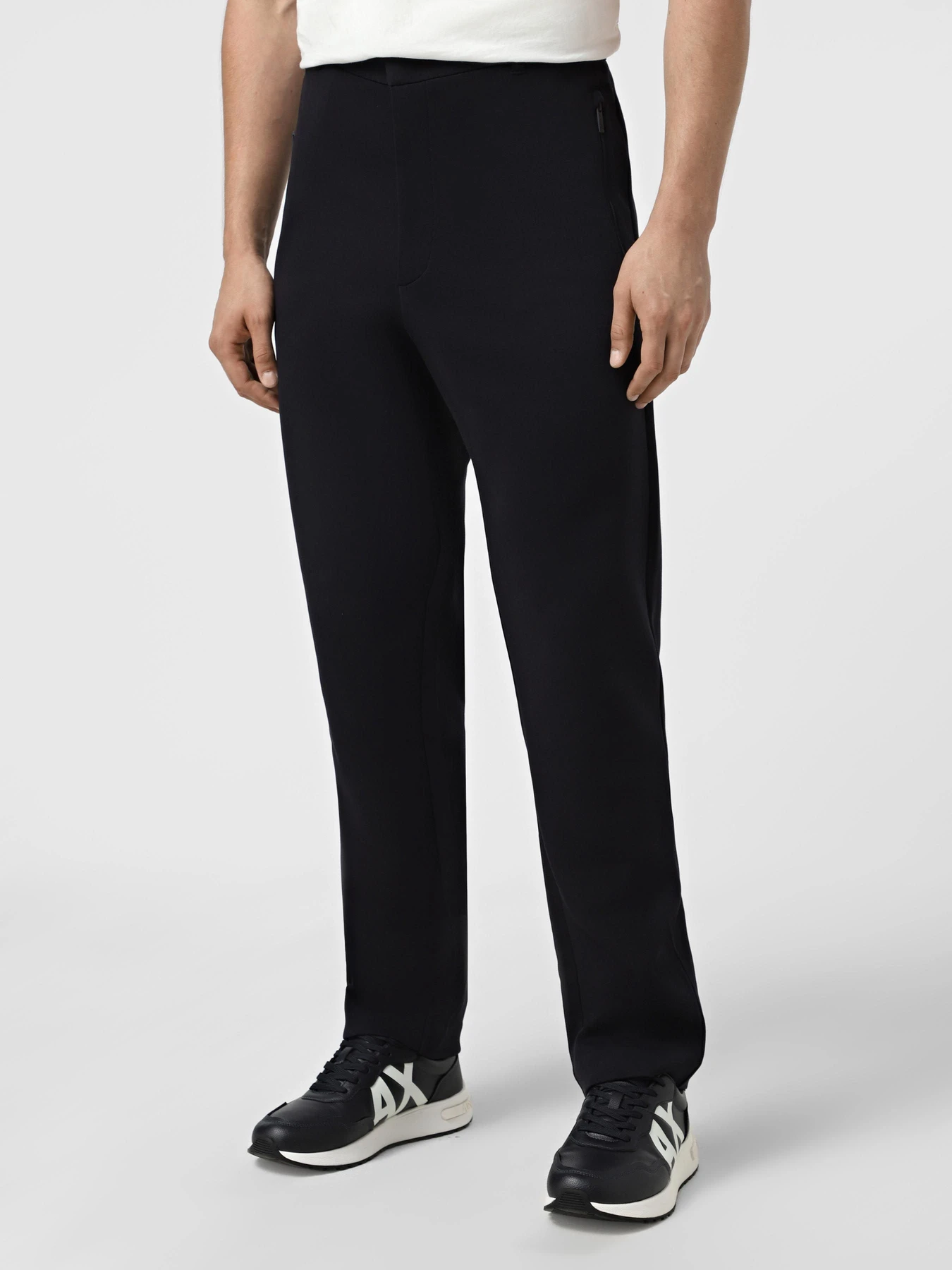 Брюки Armani Exchange модель XM001302-AF10818-UB101 Брюки Armani Exchange модель XM001302-AF10818-UB101 Фото