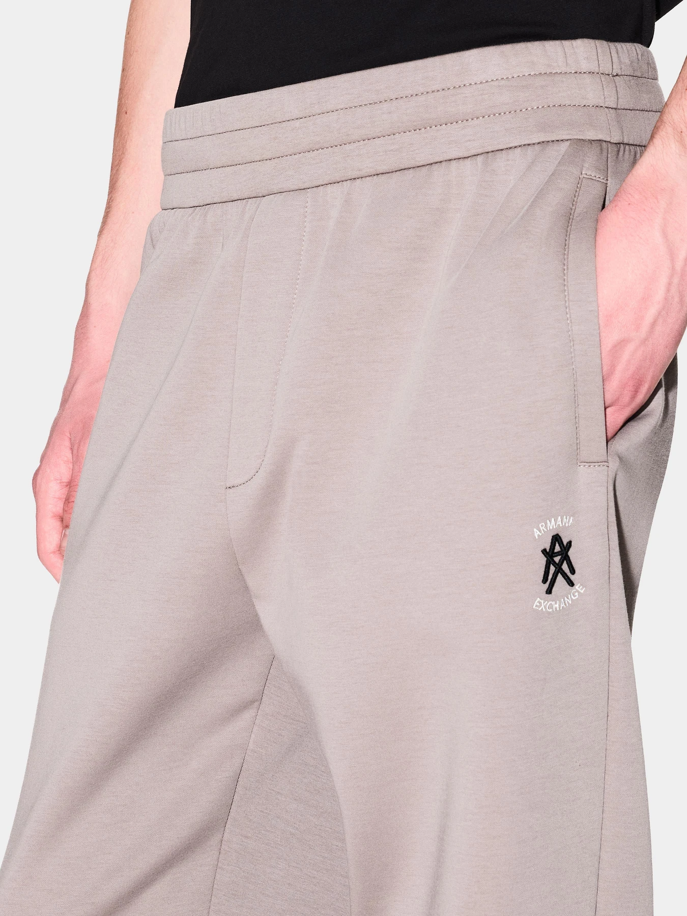 Брюки Armani Exchange модель XM001778-AF10818-U6107 Брюки Armani Exchange модель XM001778-AF10818-U6107 Фото