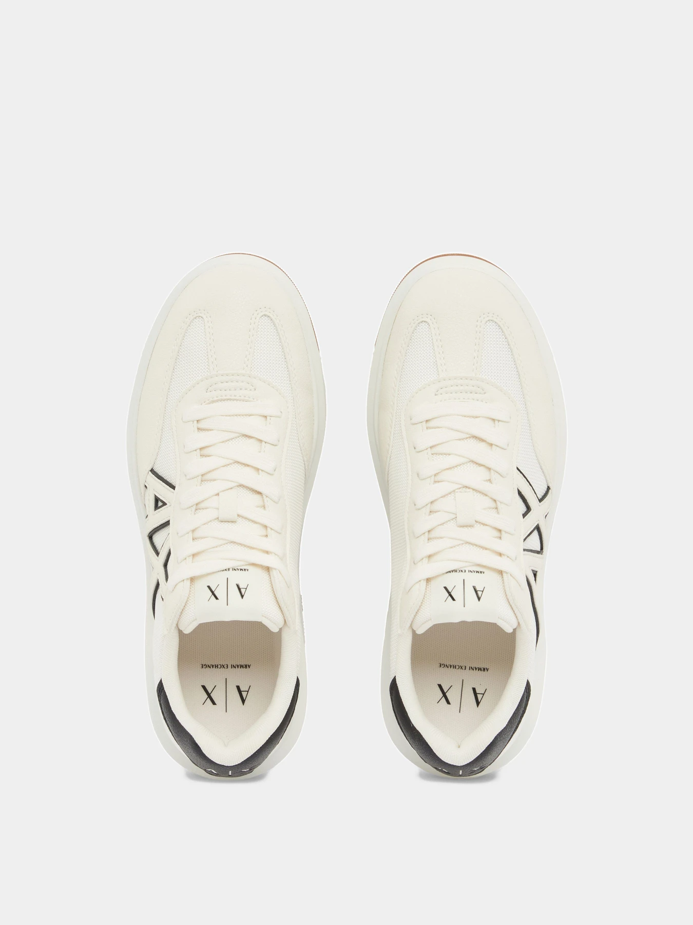 Кроссовки Armani Exchange модель XM002687-AF22775-M0240 Кроссовки Armani Exchange модель XM002687-AF22775-M0240 Фото