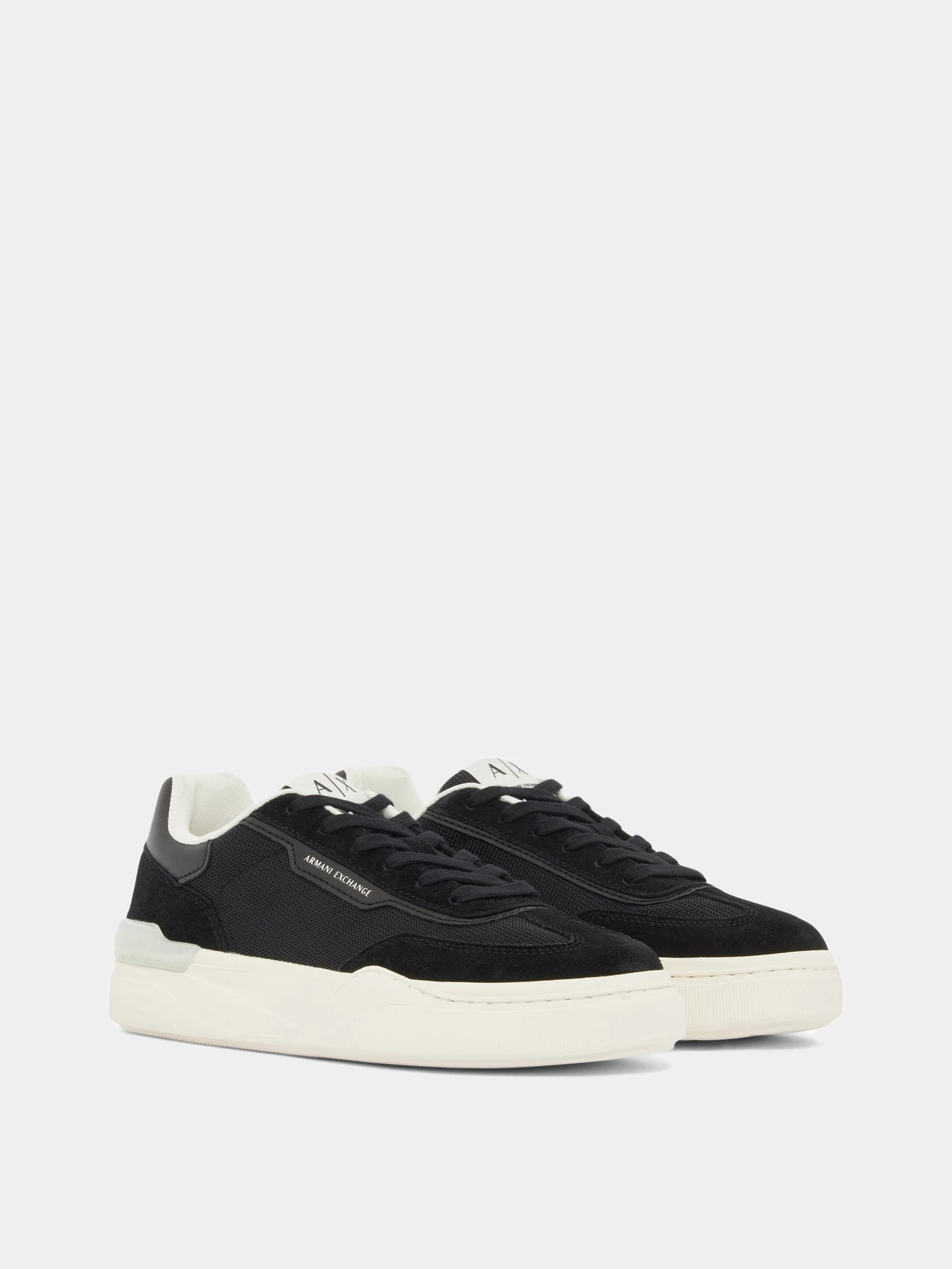 Кроссовки Armani Exchange модель XM002688-AF17539-UC001 Кроссовки Armani Exchange модель XM002688-AF17539-UC001 Фото