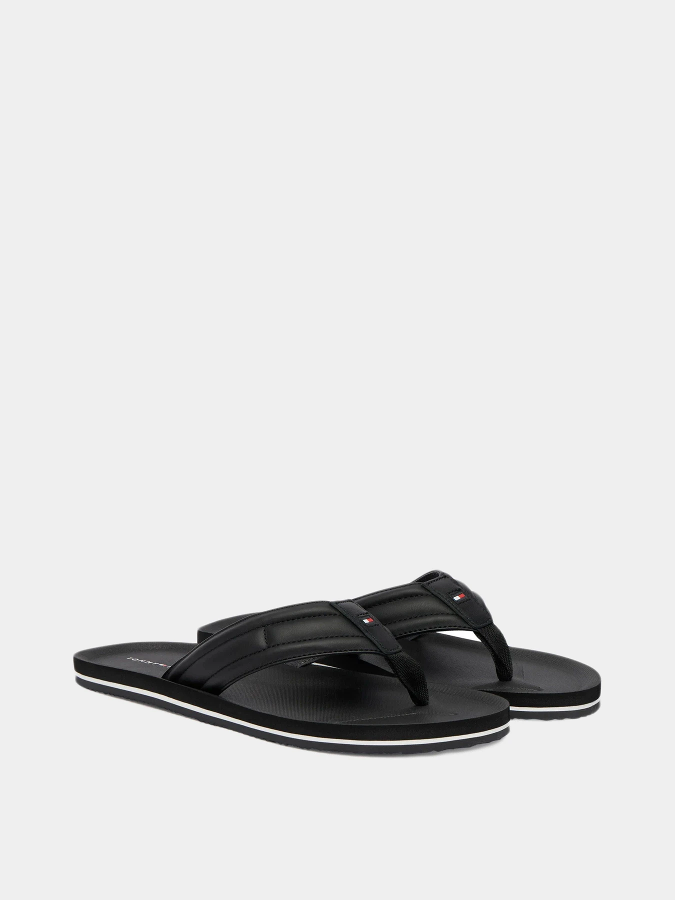 Шлёпанцы Tommy Hilfiger модель FM0FM05801-BDS Шлёпанцы Tommy Hilfiger модель FM0FM05801-BDS Фото