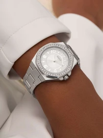 Часы GUESS модель GW0877L1 Фото
