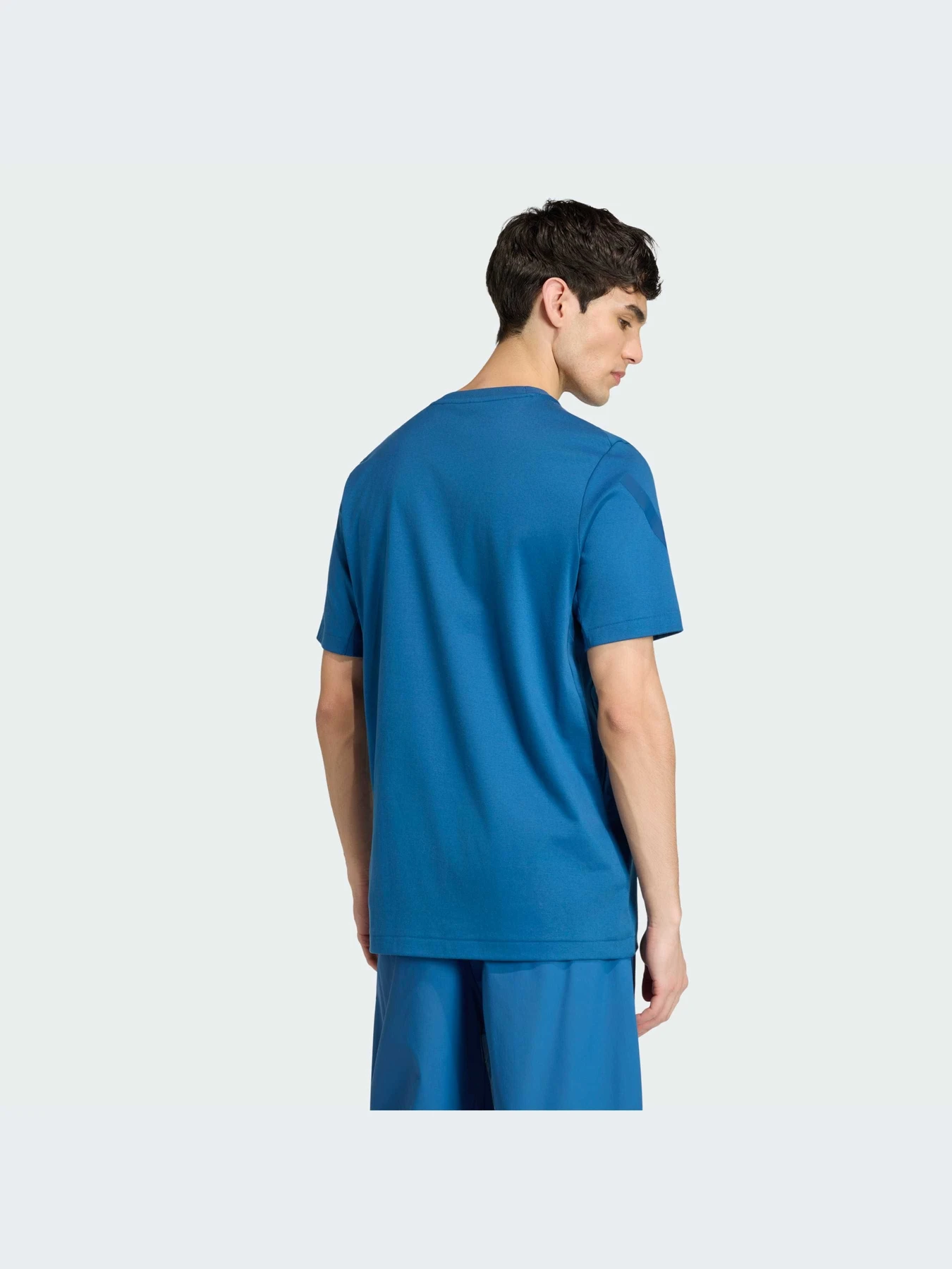 Футболки и поло Adidas ZNE модель KR0204-KZ Футболки и поло Adidas ZNE модель KR0204-KZ Фото