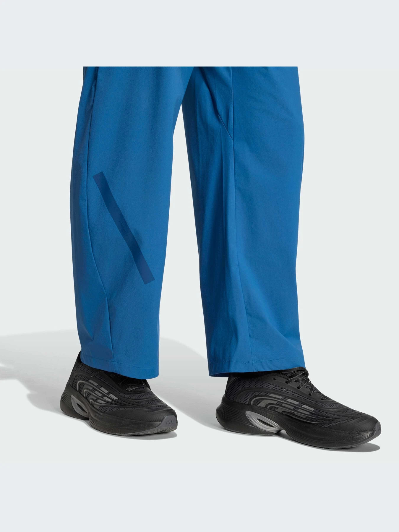 Брюки Adidas ZNE модель KF0577-KZ Брюки Adidas ZNE модель KF0577-KZ Фото
