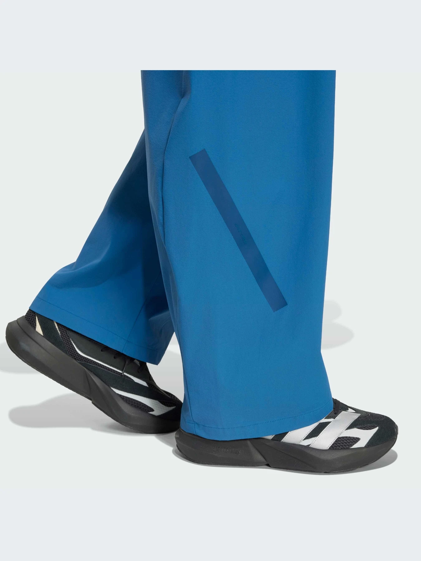 Брюки Adidas ZNE модель KF0578-KZ Брюки Adidas ZNE модель KF0578-KZ Фото