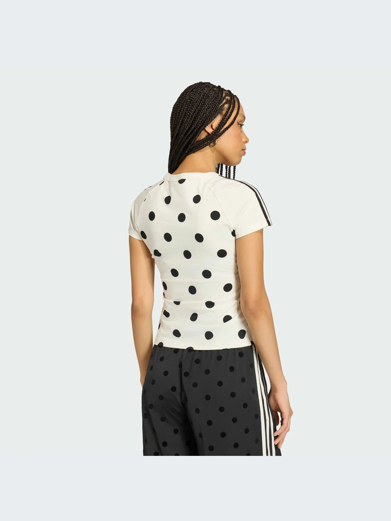 Футболки и поло Adidas Adicolor модель KV1193-KZ Футболки и поло Adidas Adicolor модель KV1193-KZ Фото