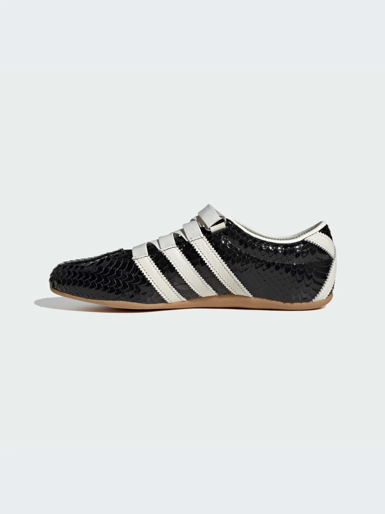 Кроссовки Adidas модель KI4313-KZ Кроссовки Adidas модель KI4313-KZ Фото