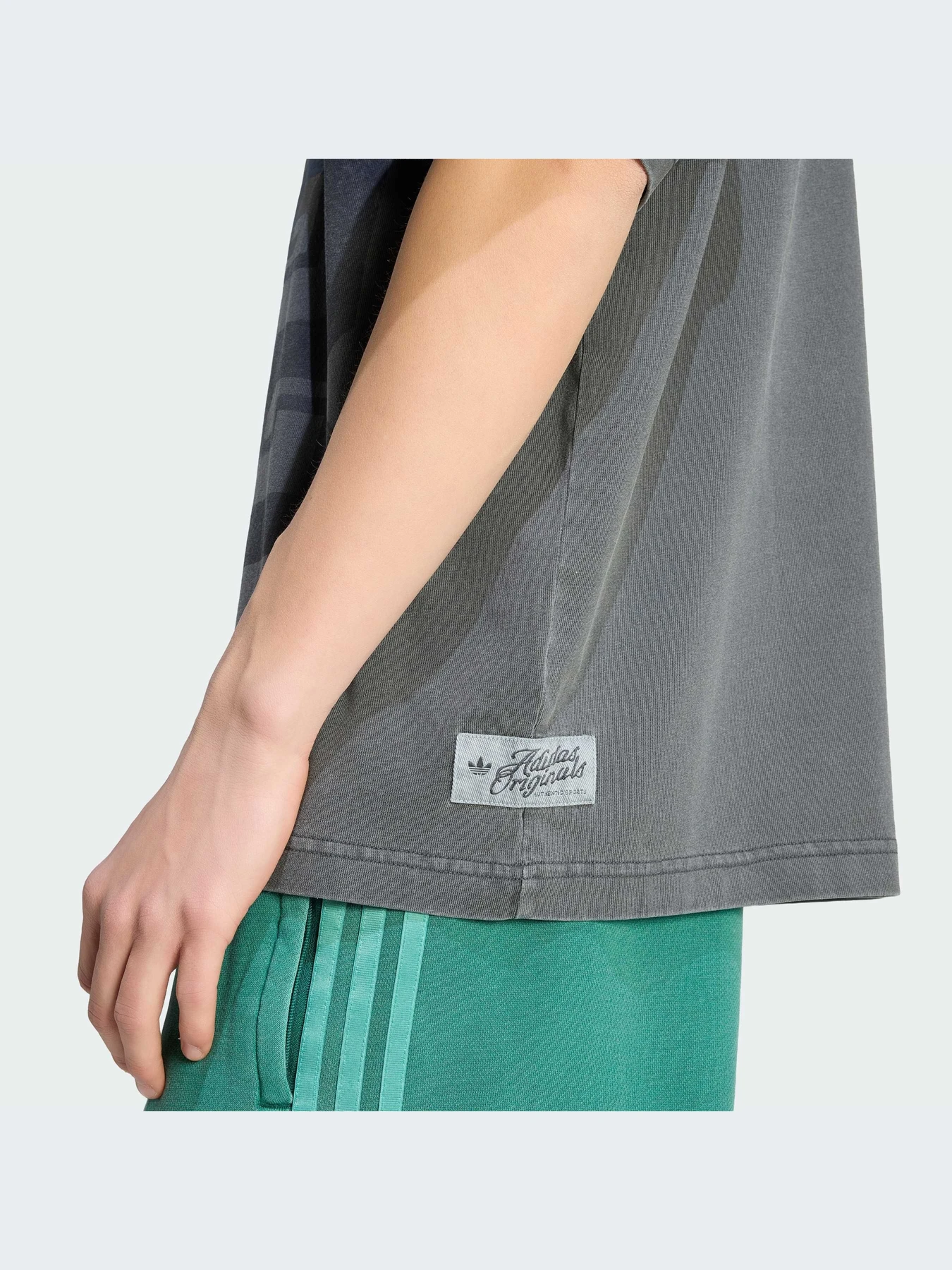 Футболки и поло Adidas модель KT6926-KZ Футболки и поло Adidas модель KT6926-KZ Фото
