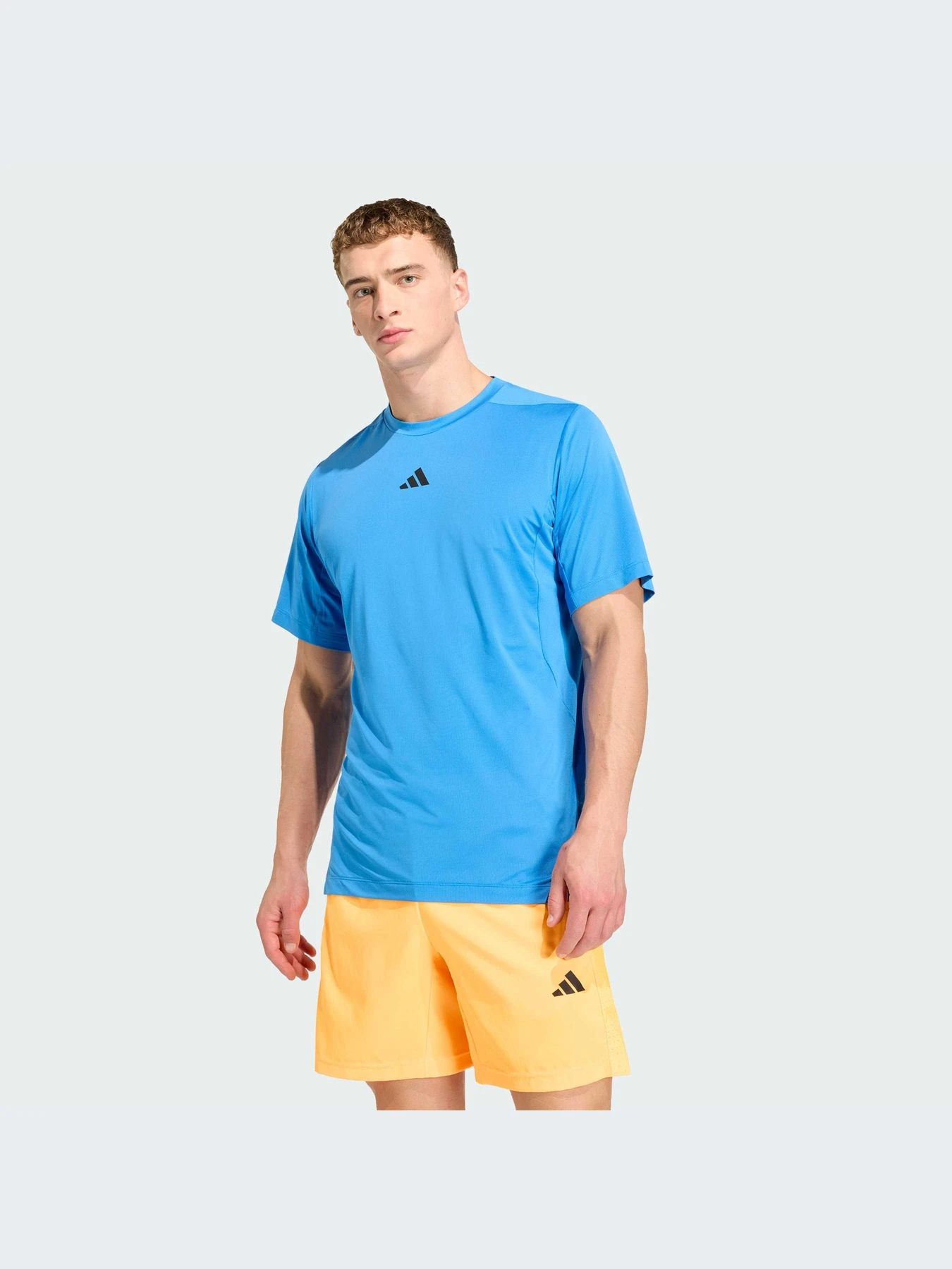Футболки и поло Adidas модель KE9935-KZ Футболки и поло Adidas модель KE9935-KZ Фото