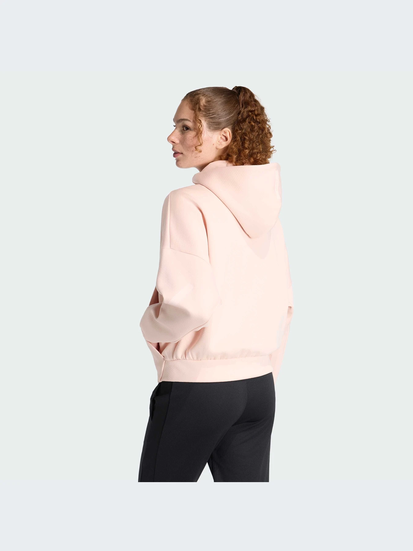 Худи и свитшоты Adidas ZNE модель KE4750-KZ Худи и свитшоты Adidas ZNE модель KE4750-KZ Фото