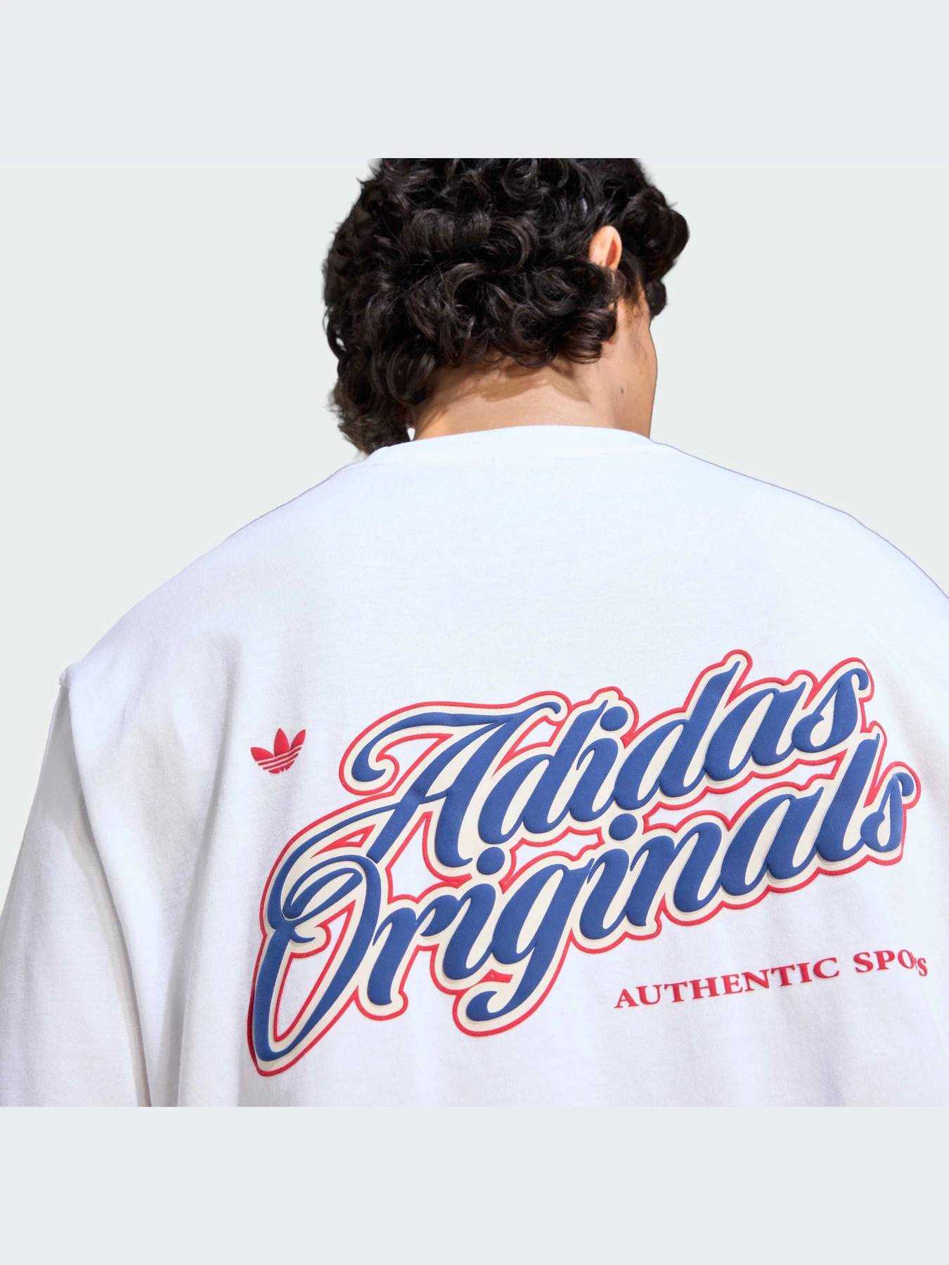 Футболки и поло Adidas Graphics модель KE2248-KZ Футболки и поло Adidas Graphics модель KE2248-KZ Фото