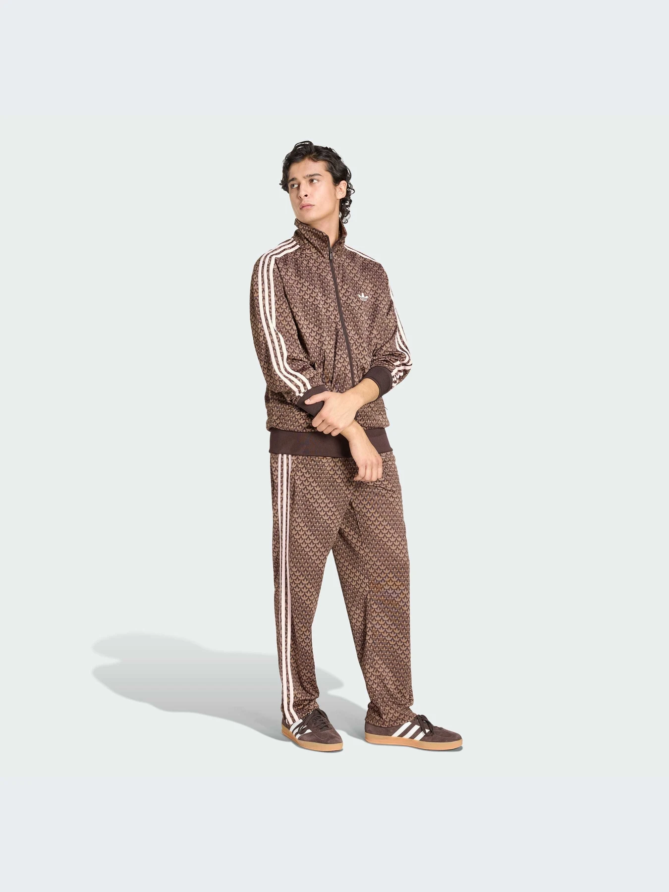 Худи и свитшоты Adidas модель KE1677-KZ Худи и свитшоты Adidas модель KE1677-KZ Фото