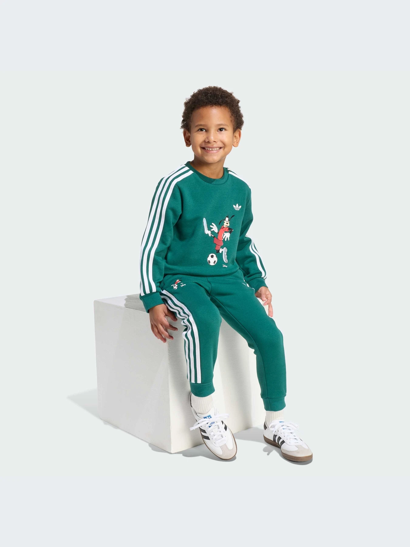 Костюмы Adidas Disney модель KC8430-KZ Костюмы Adidas Disney модель KC8430-KZ Фото
