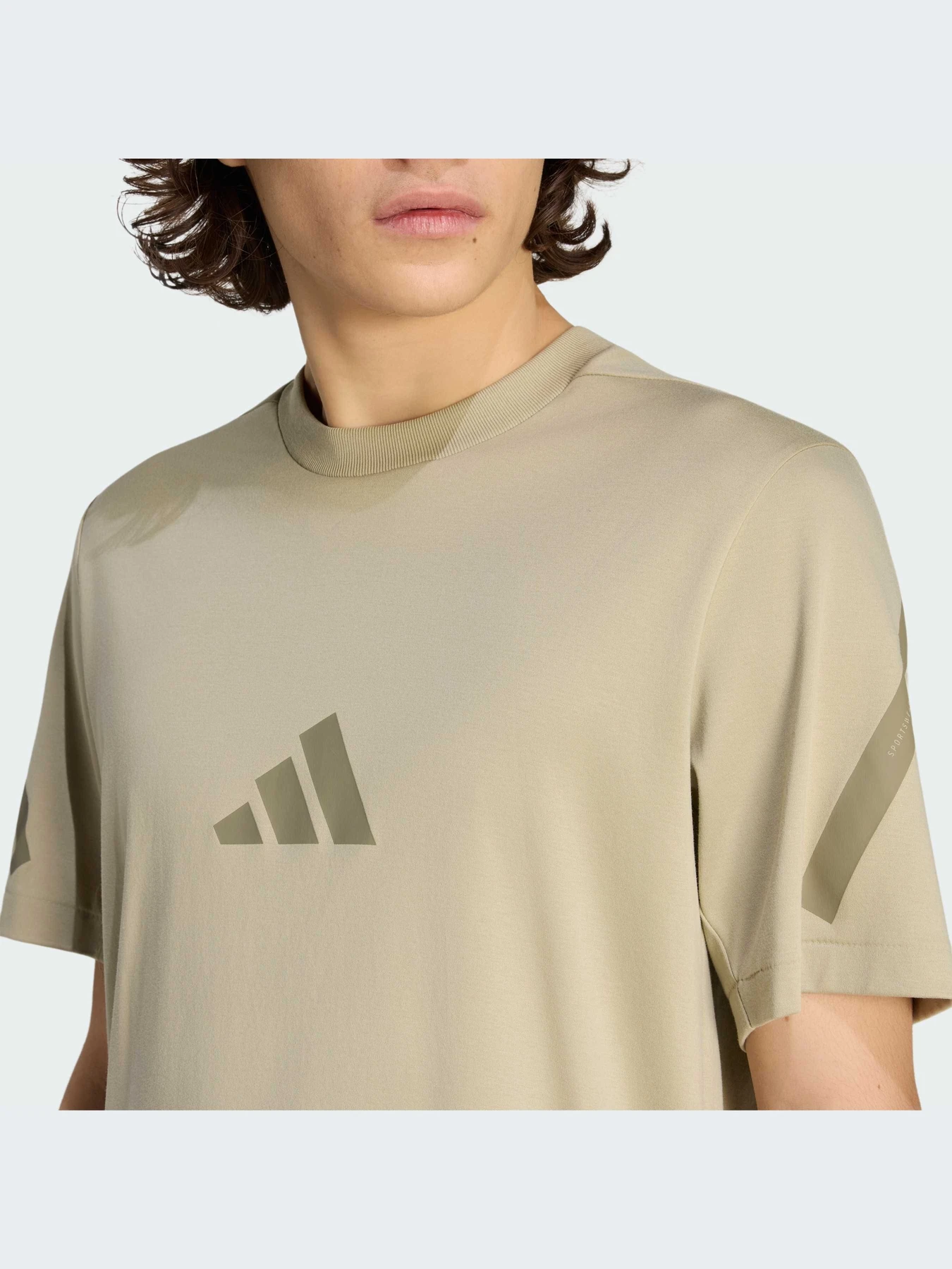 Футболки и поло Adidas ZNE модель KE4698-KZ Футболки и поло Adidas ZNE модель KE4698-KZ Фото