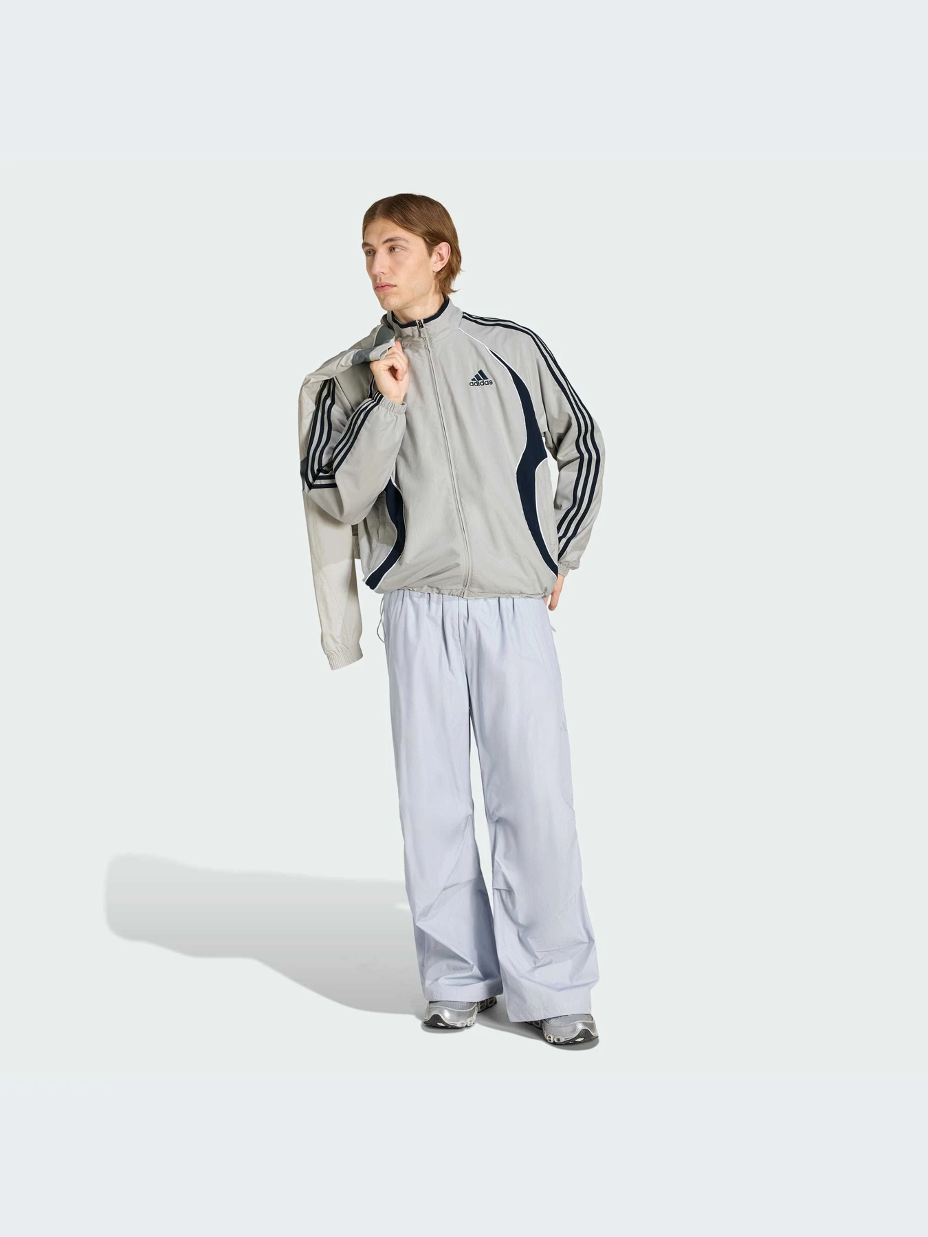 Худи и свитшоты Adidas Adicolor модель KD5856-KZ Худи и свитшоты Adidas Adicolor модель KD5856-KZ Фото