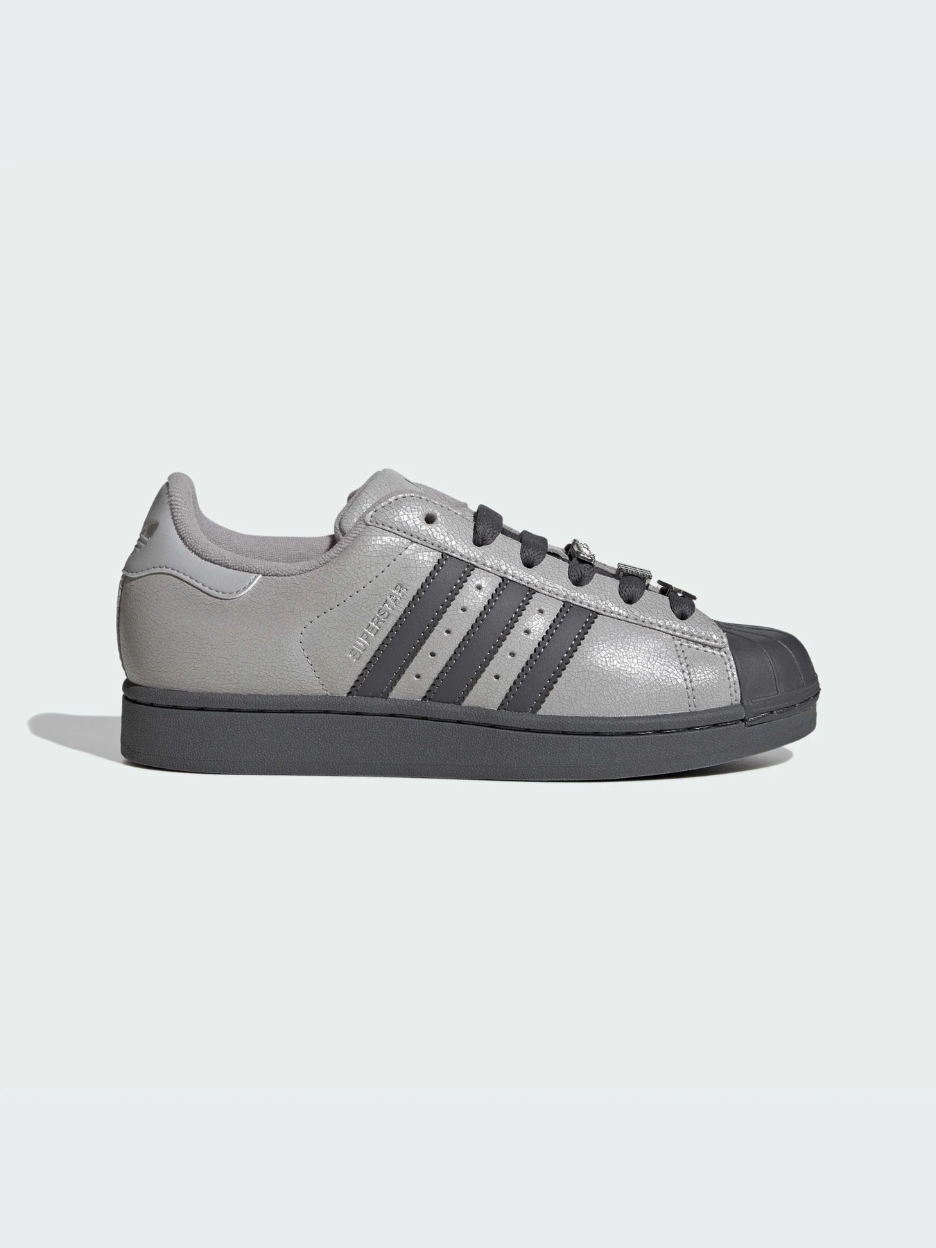 Кроссовки Adidas Superstar модель IH1629-KZ Кроссовки Adidas Superstar модель IH1629-KZ Фото