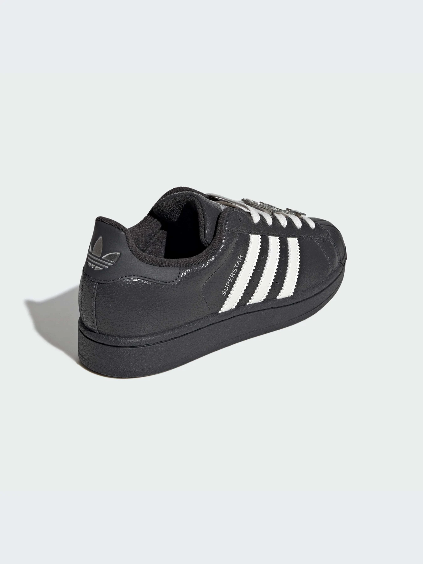 Кроссовки Adidas Superstar модель IH1628-KZ Кроссовки Adidas Superstar модель IH1628-KZ Фото