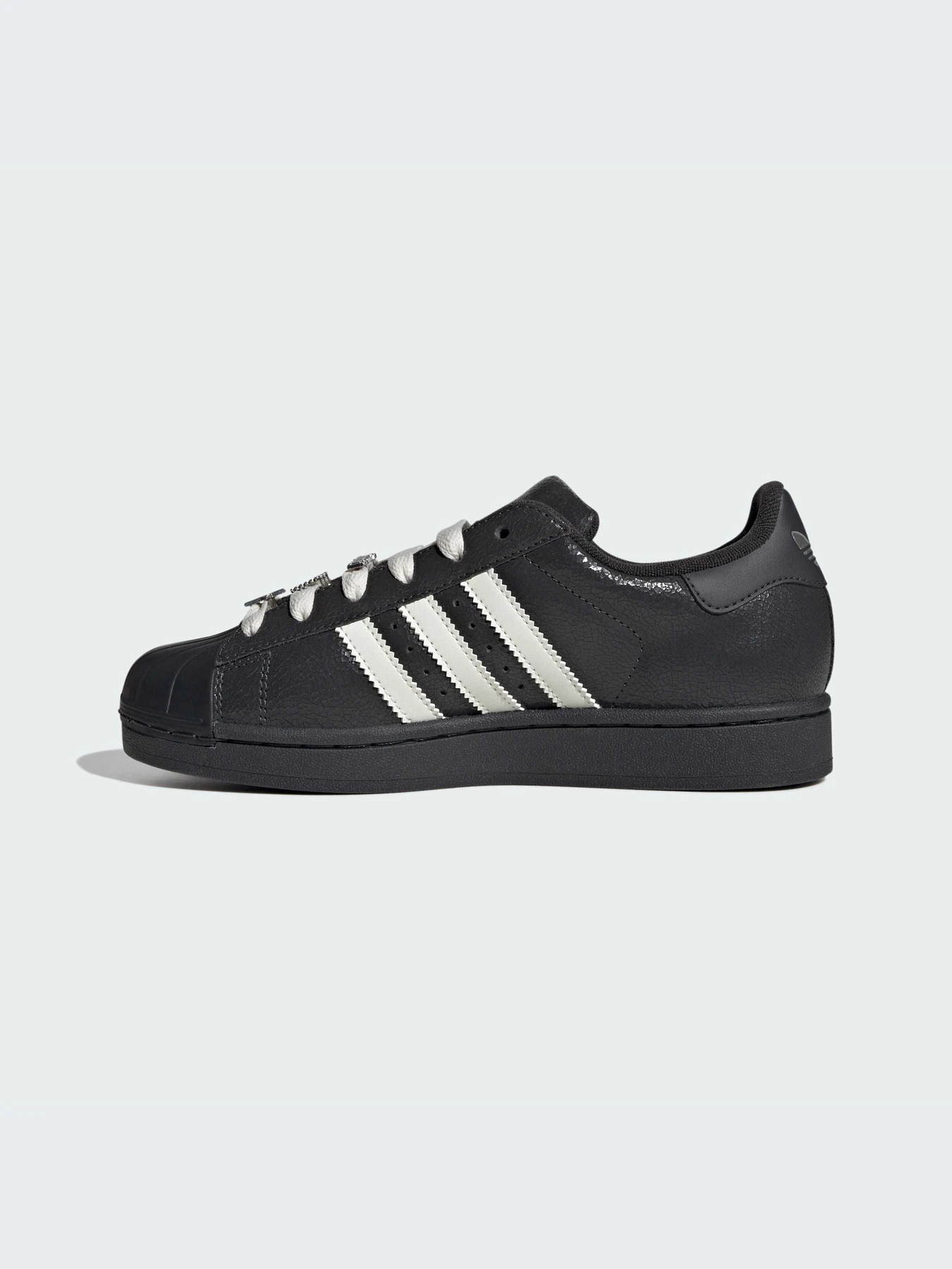 Кроссовки Adidas Superstar модель IH1628-KZ Кроссовки Adidas Superstar модель IH1628-KZ Фото