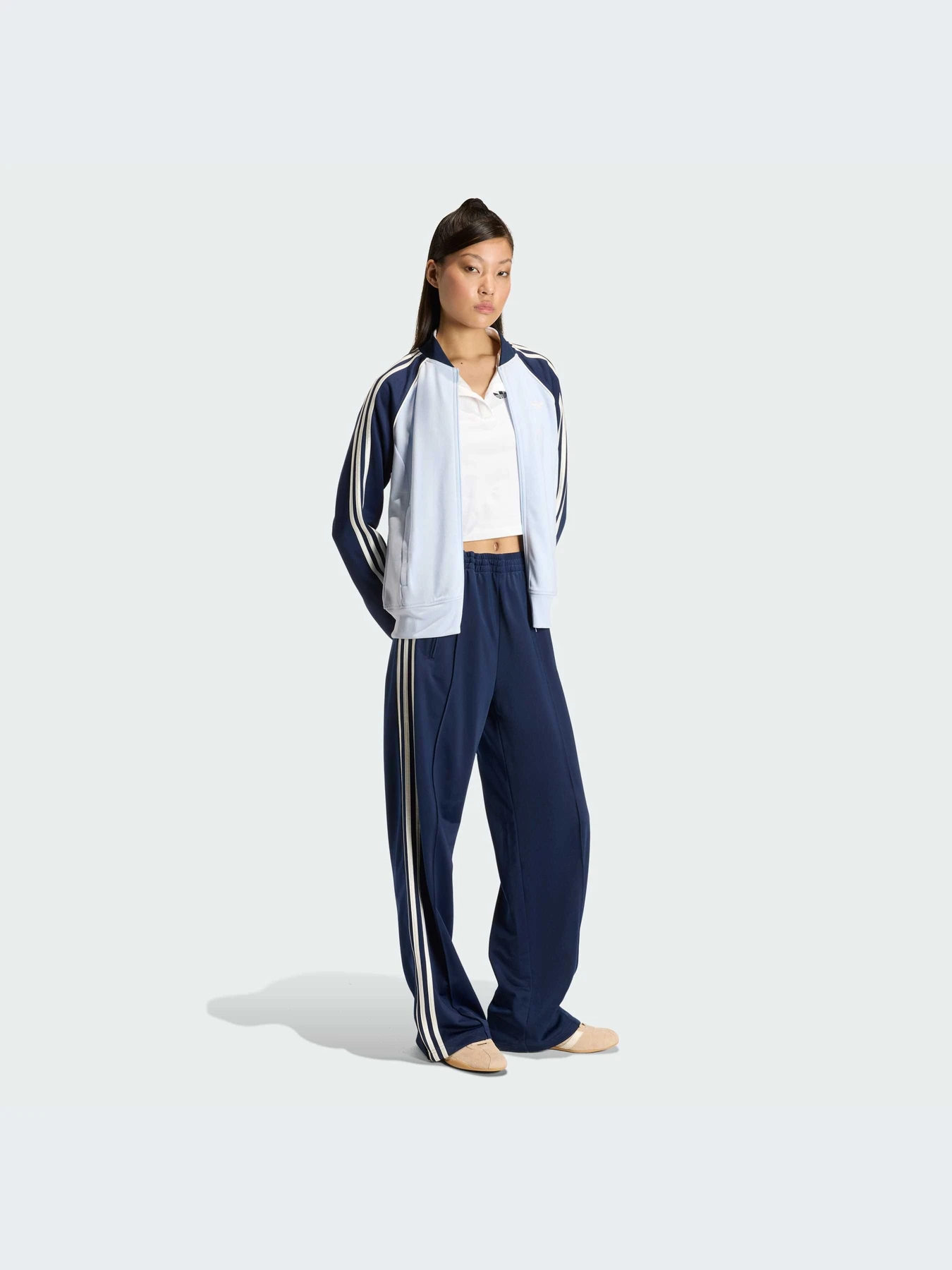 Худи и свитшоты Adidas Adicolor модель KD3784-KZ Худи и свитшоты Adidas Adicolor модель KD3784-KZ Фото