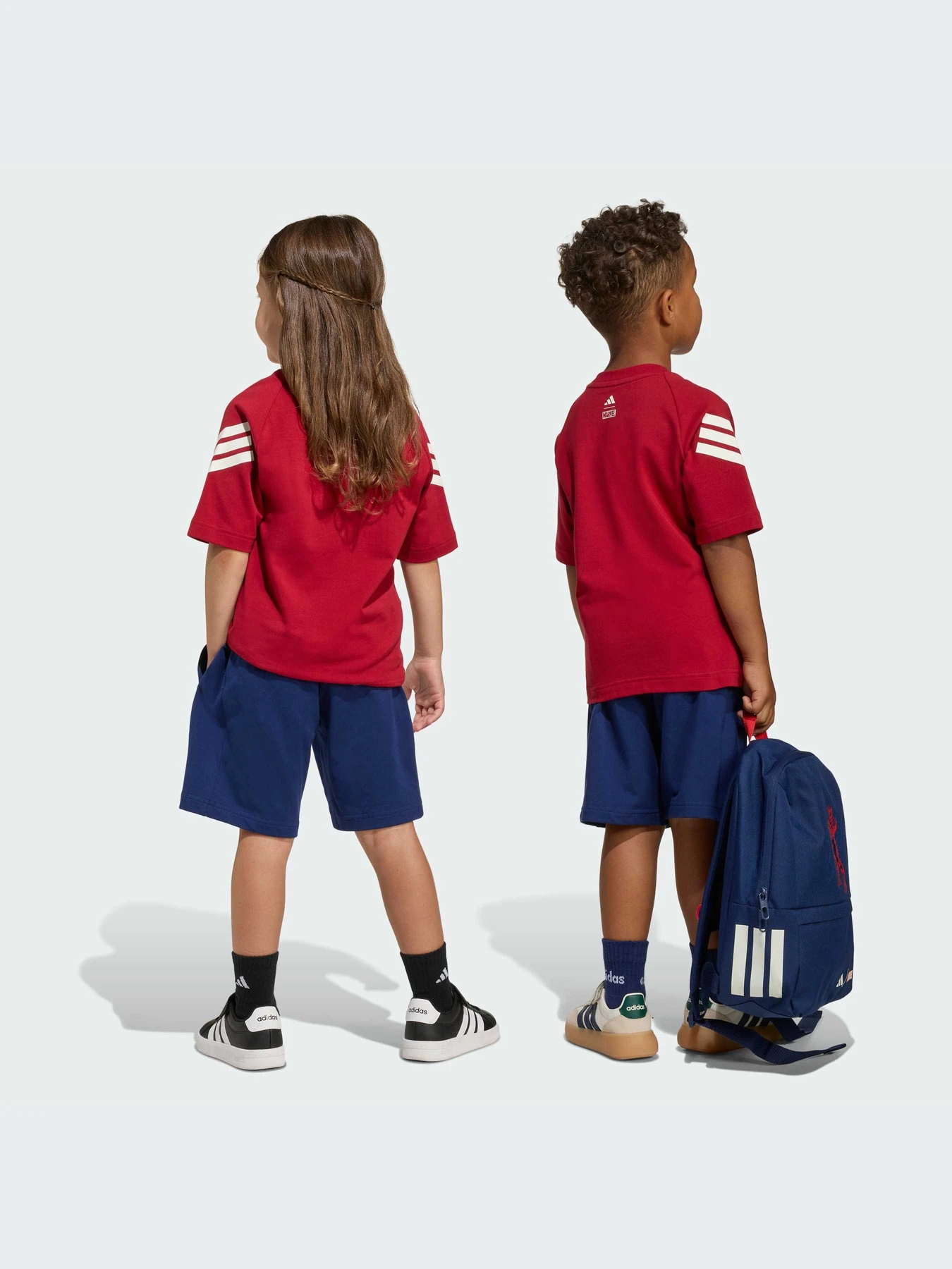 Костюмы Adidas модель JZ3568-KZ Костюмы Adidas модель JZ3568-KZ Фото