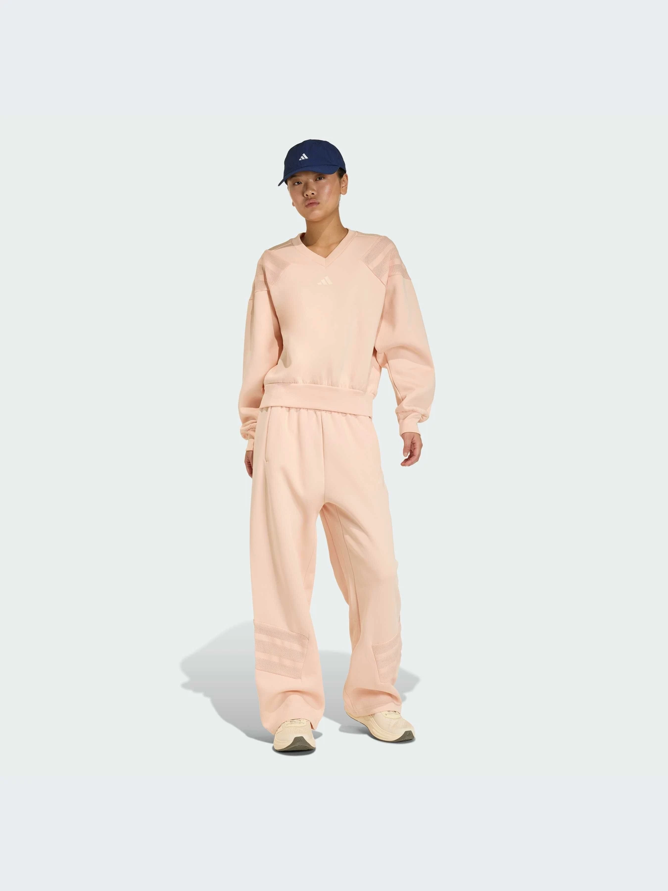 Худи и свитшоты Adidas Icons модель KB4248-KZ Худи и свитшоты Adidas Icons модель KB4248-KZ Фото
