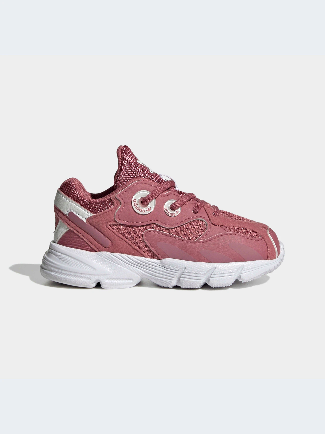 Кроссовки Adidas Astir модель HQ1552-KZ Кроссовки Adidas Astir модель HQ1552-KZ Фото